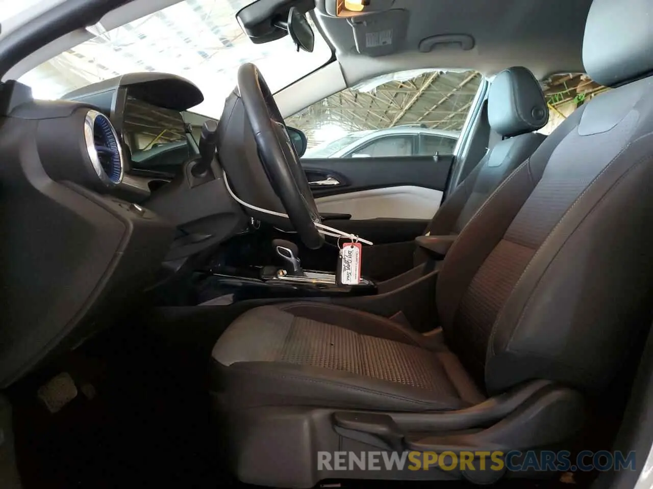 7 fotografías del automóvil dañado KL77LHE21RC037596 CHEVROLET TRAX 2024