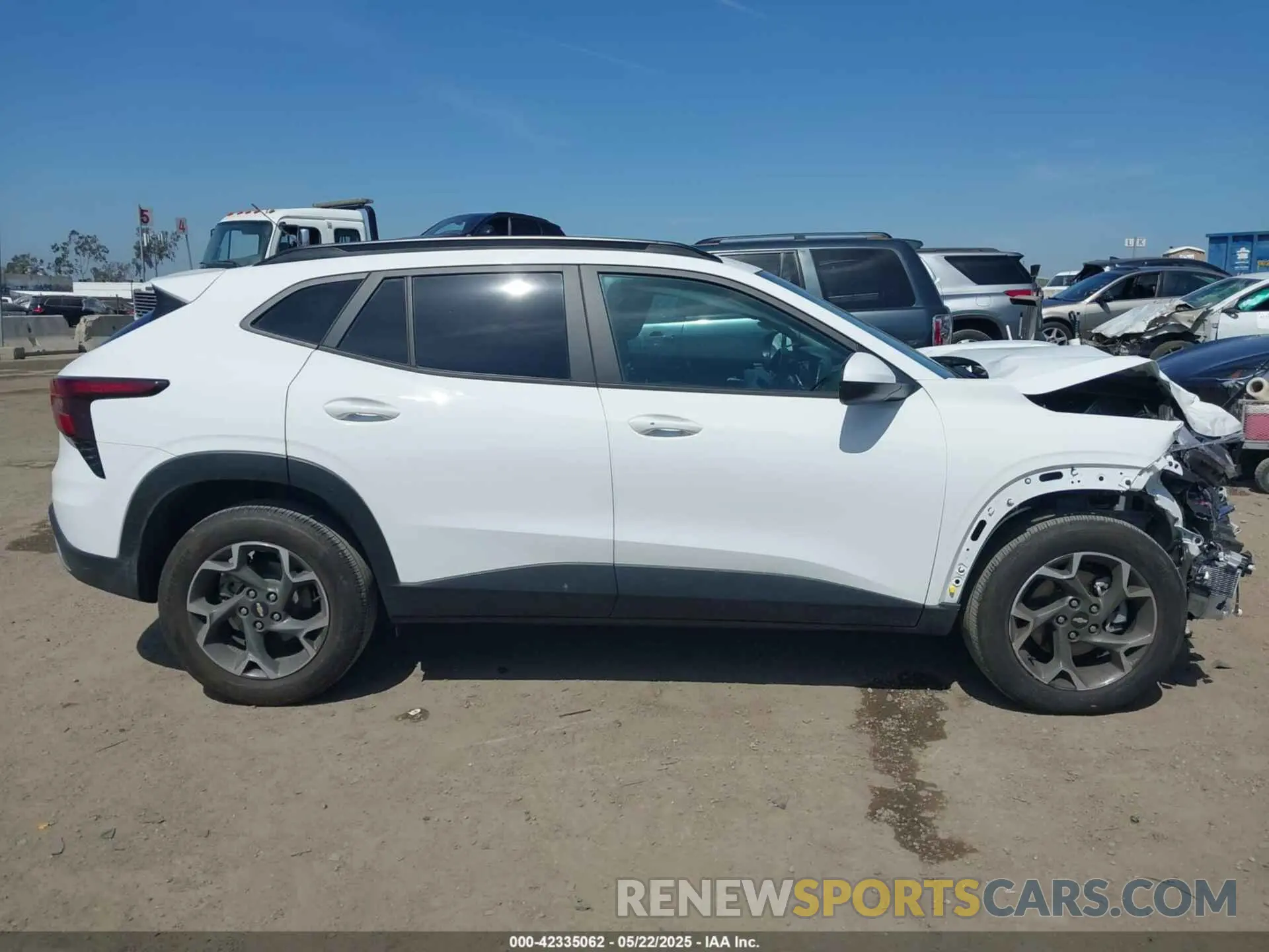 13 fotografías del automóvil dañado KL77LHE21RC199762 CHEVROLET TRAX 2024