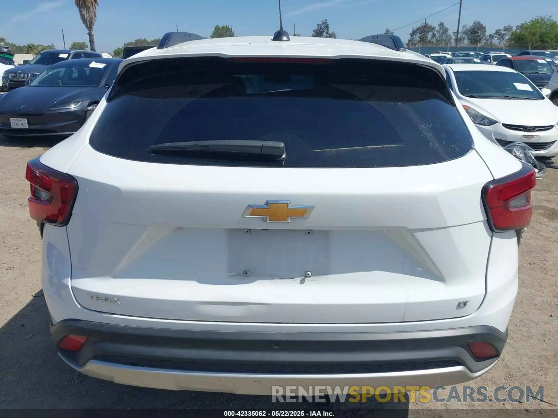 16 fotografías del automóvil dañado KL77LHE21RC199762 CHEVROLET TRAX 2024