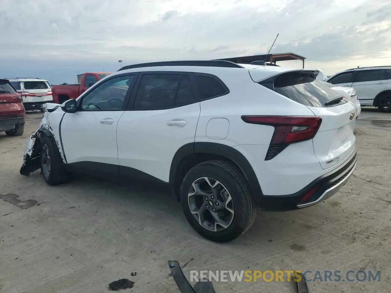 2 fotografías del automóvil dañado KL77LHE22RC030382 CHEVROLET TRAX 2024