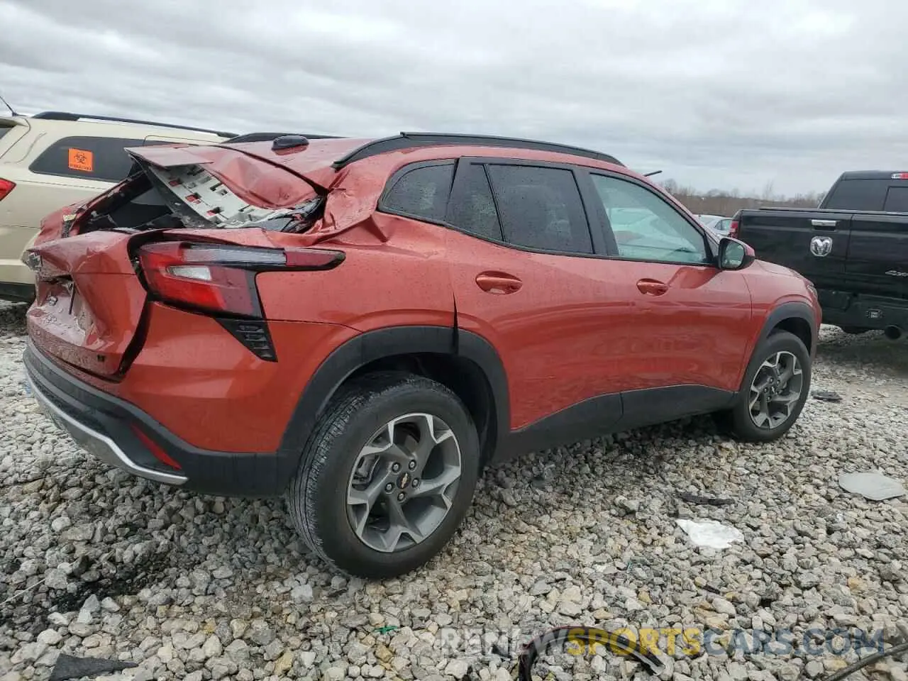 3 fotografías del automóvil dañado KL77LHE22RC142406 CHEVROLET TRAX 2024