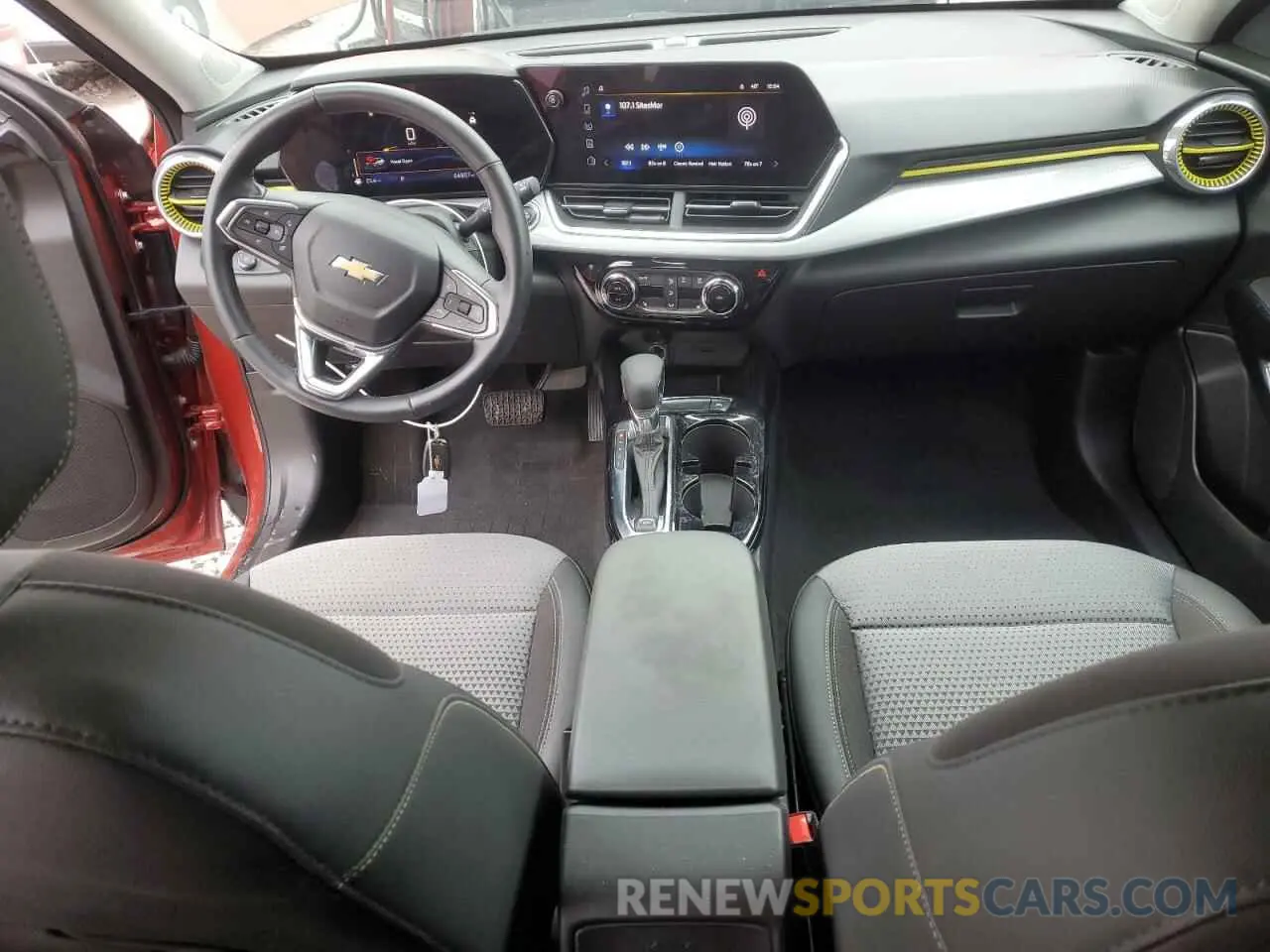 8 fotografías del automóvil dañado KL77LHE22RC142406 CHEVROLET TRAX 2024