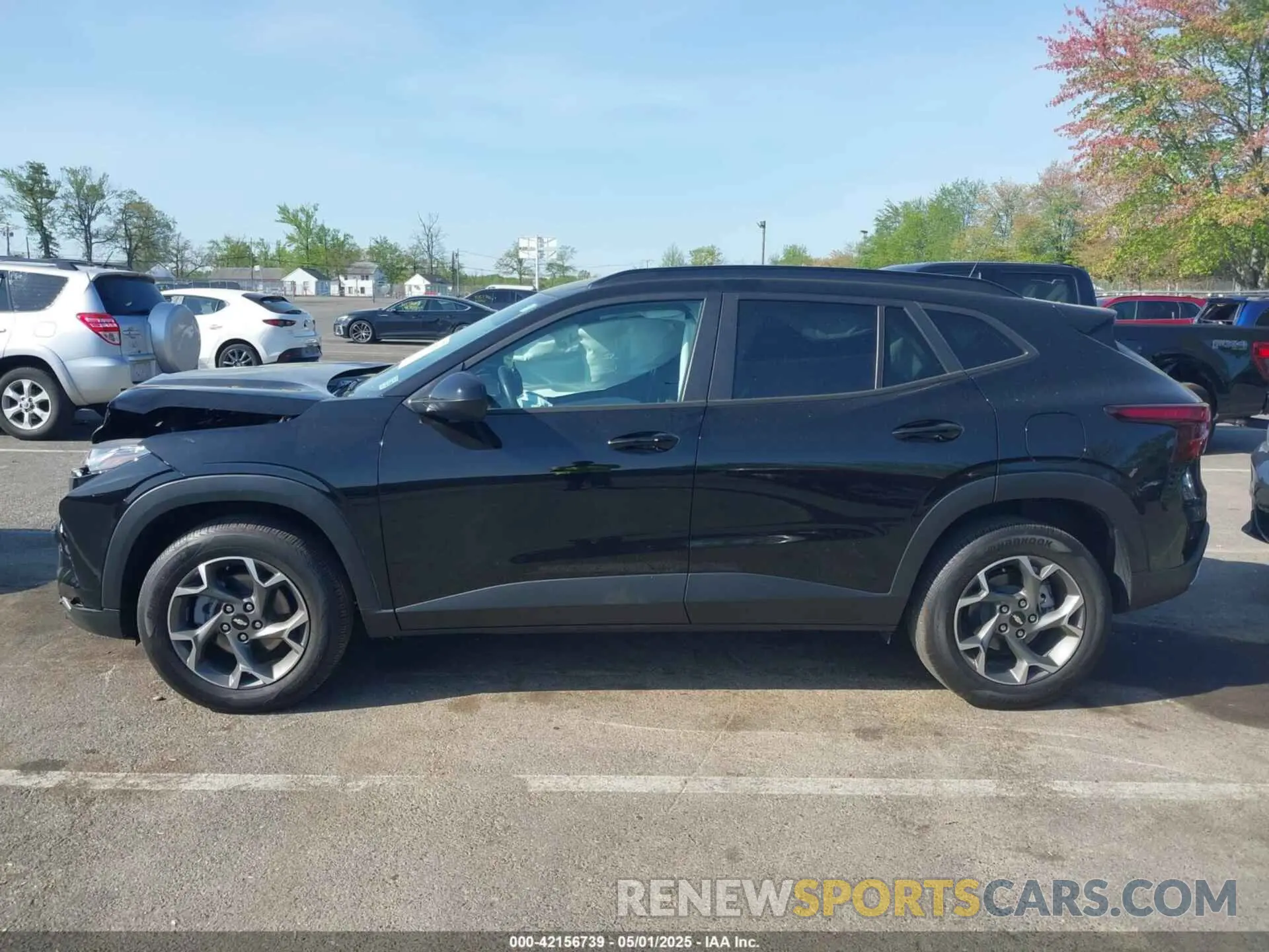 14 fotografías del automóvil dañado KL77LHE22RC175129 CHEVROLET TRAX 2024
