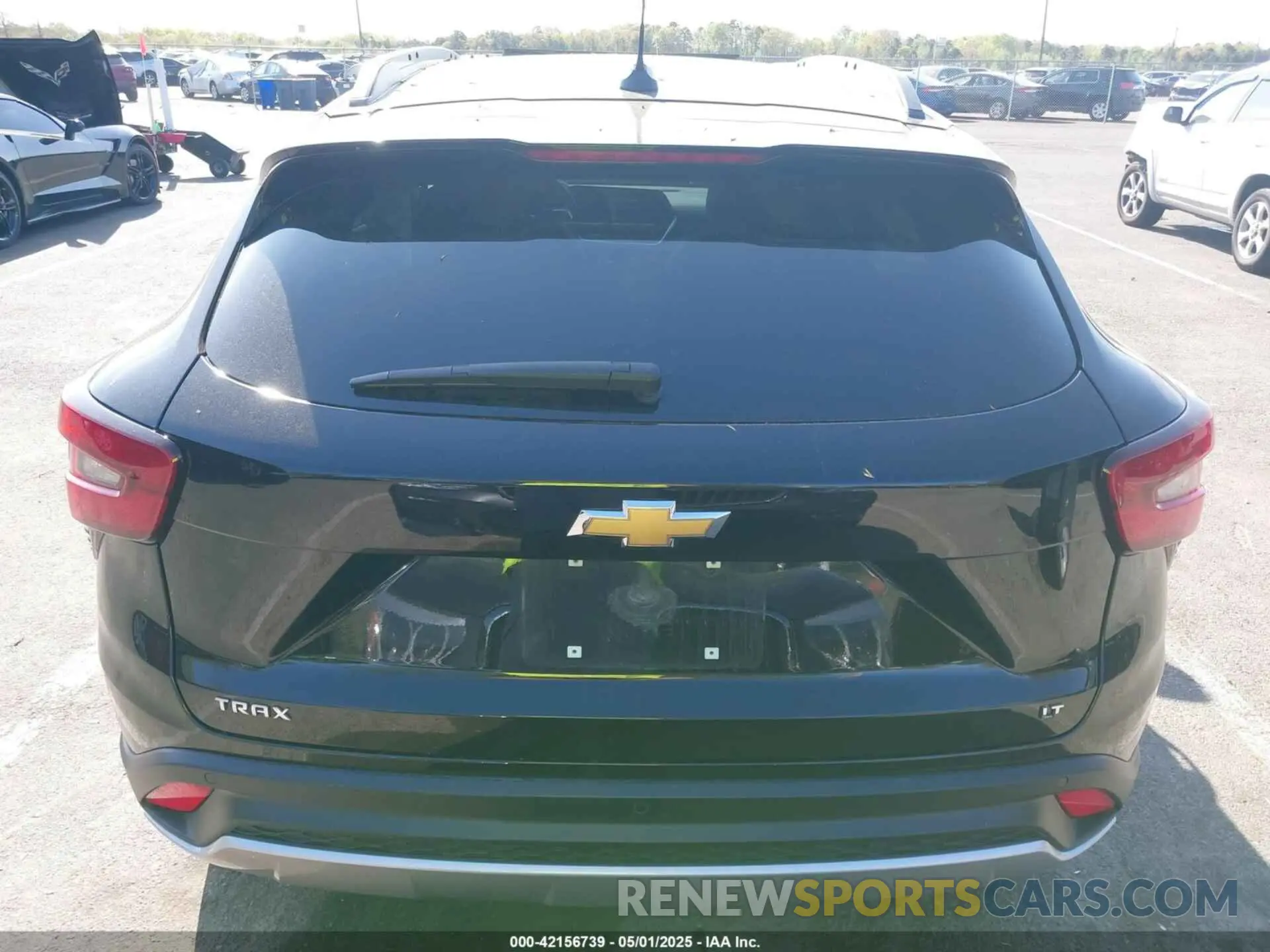 16 fotografías del automóvil dañado KL77LHE22RC175129 CHEVROLET TRAX 2024