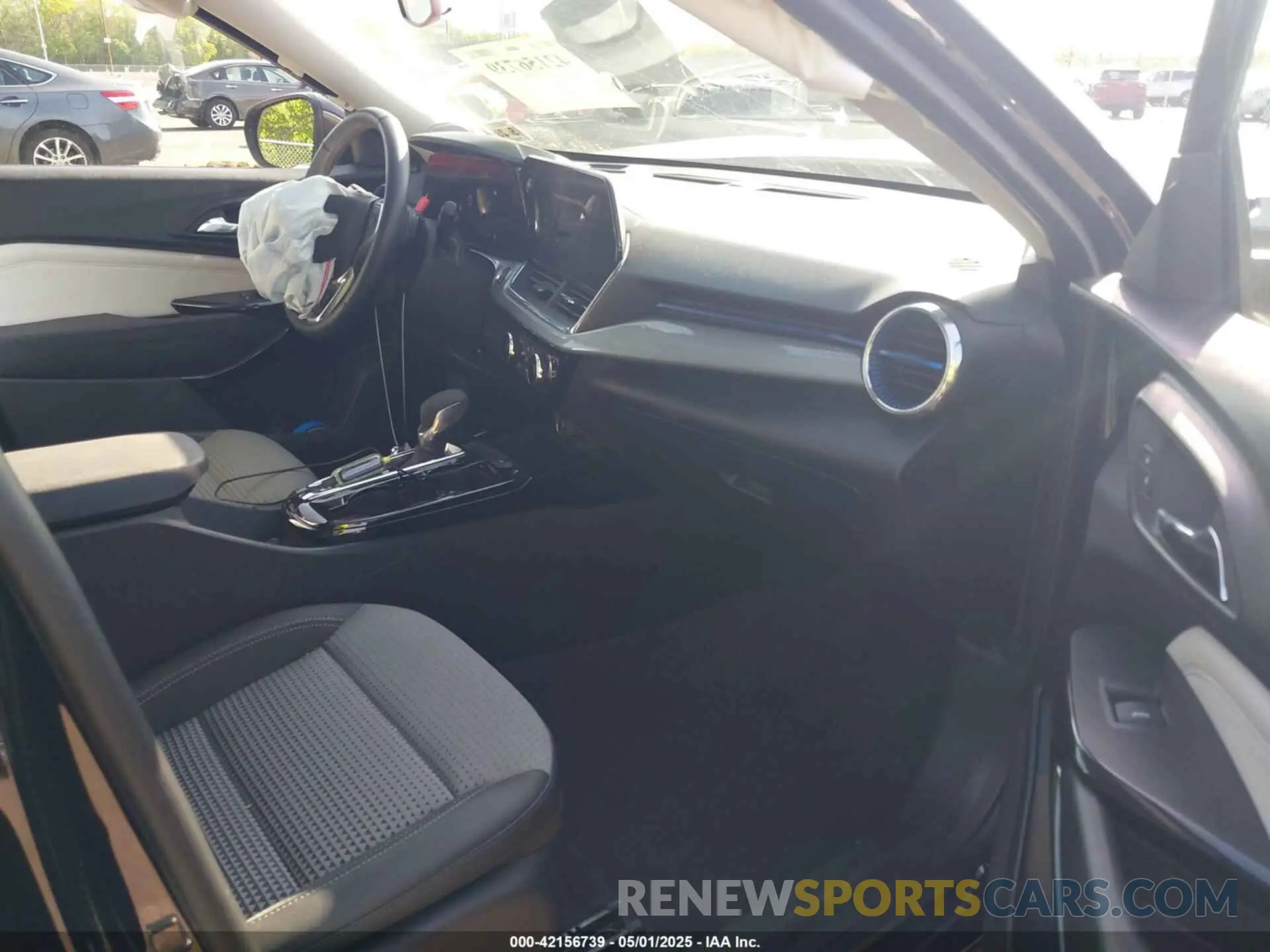 5 fotografías del automóvil dañado KL77LHE22RC175129 CHEVROLET TRAX 2024