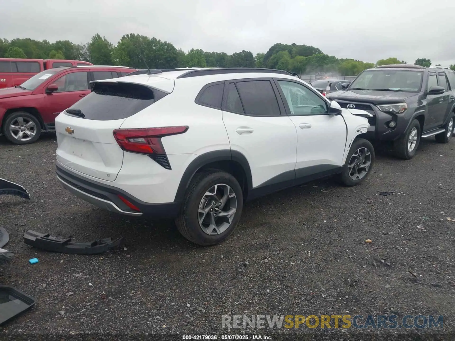 4 fotografías del automóvil dañado KL77LHE22RC241307 CHEVROLET TRAX 2024