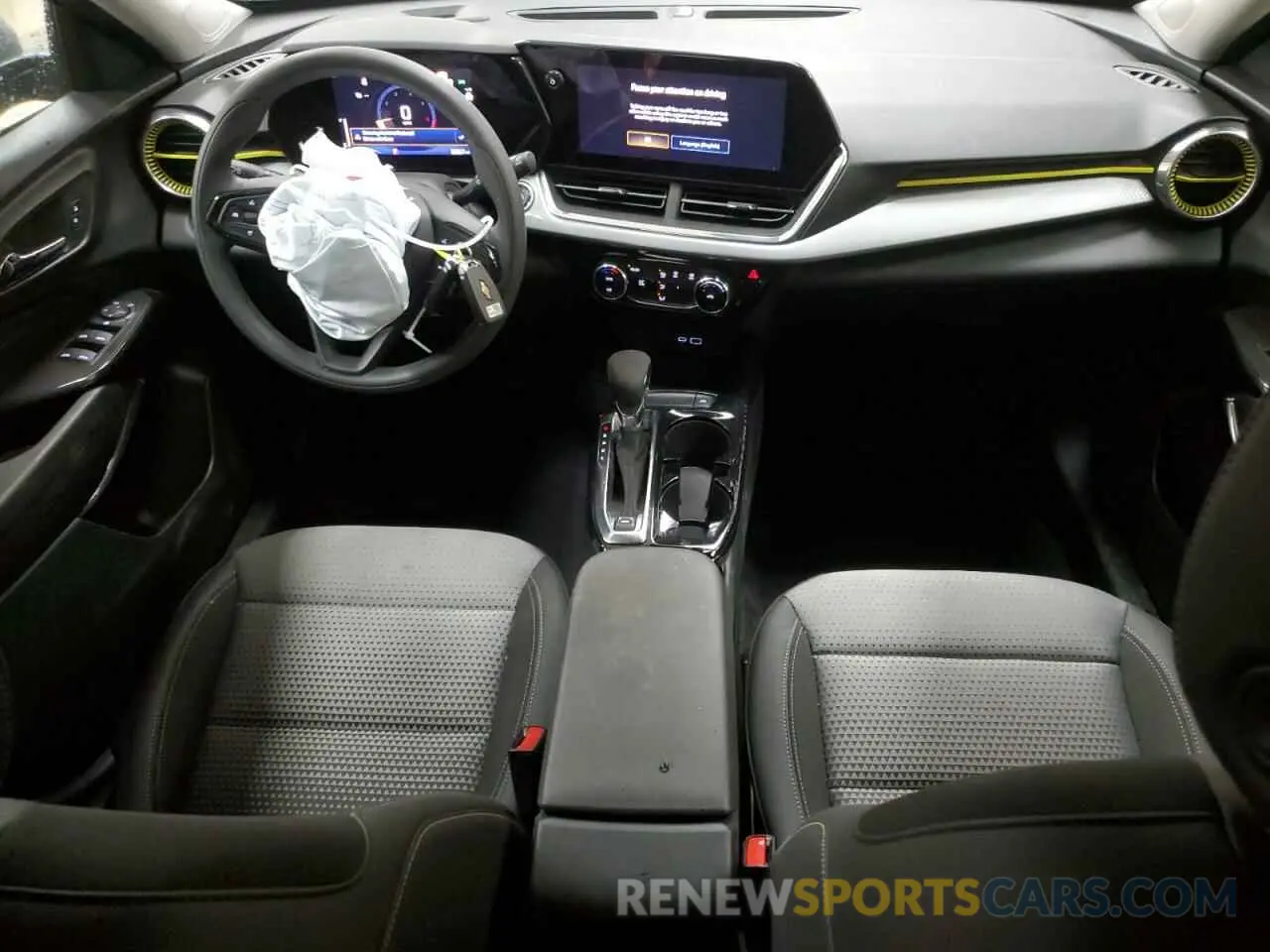 8 fotografías del automóvil dañado KL77LHE23RC009993 CHEVROLET TRAX 2024