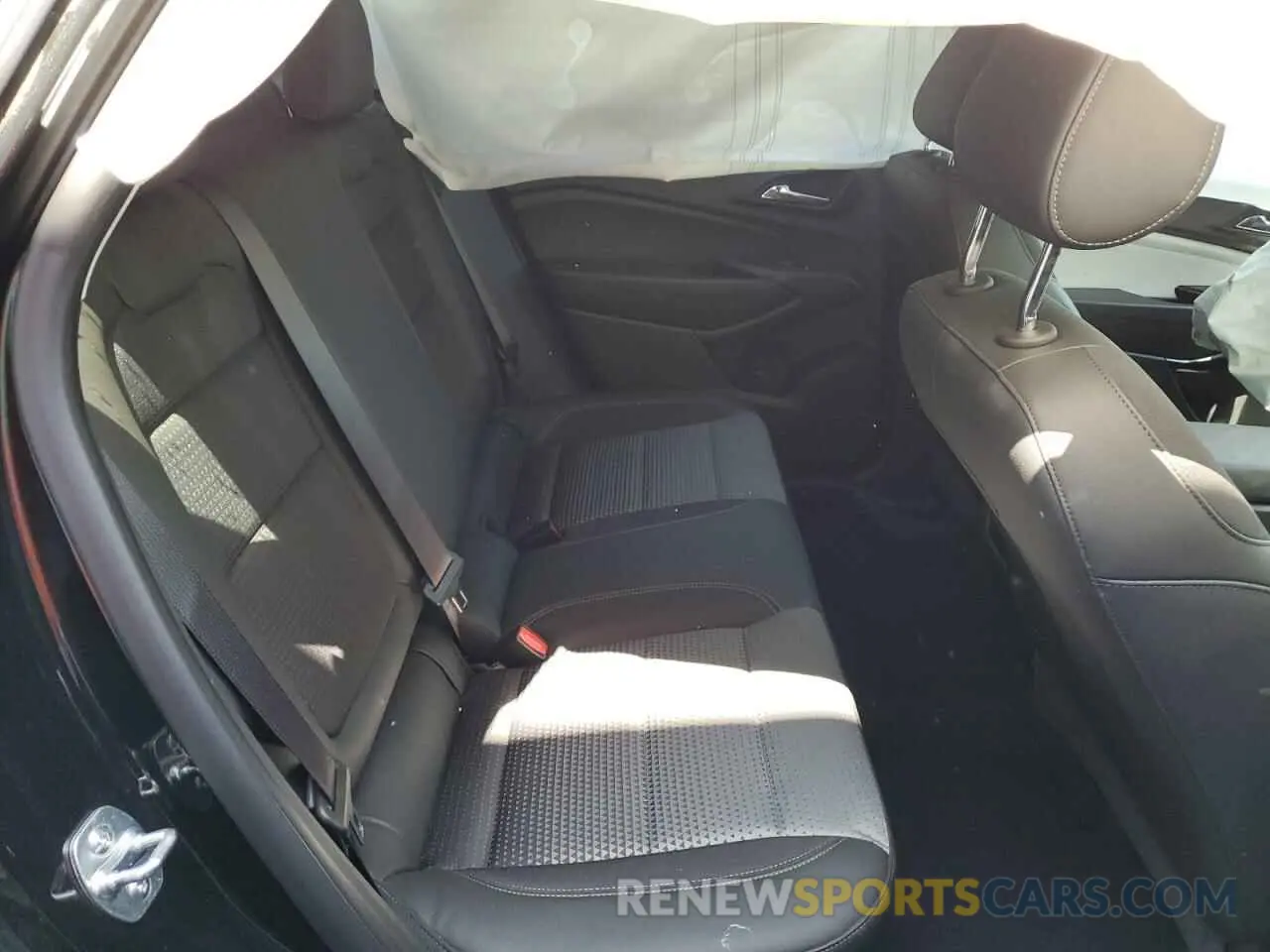 11 fotografías del automóvil dañado KL77LHE23RC230400 CHEVROLET TRAX 2024