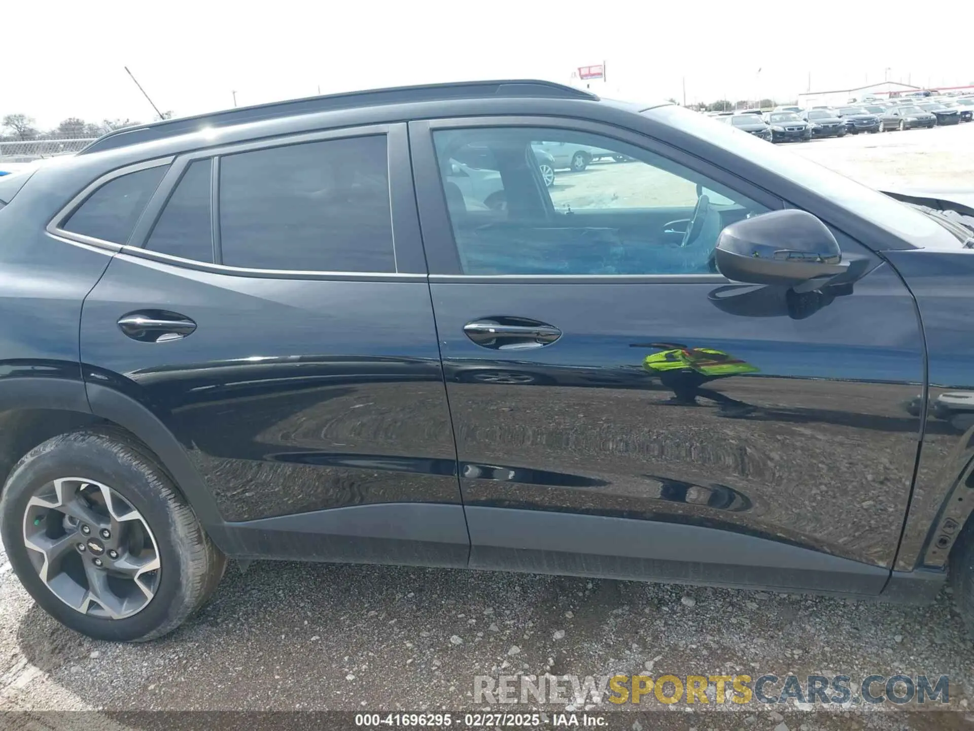 14 fotografías del automóvil dañado KL77LHE24RC087747 CHEVROLET TRAX 2024