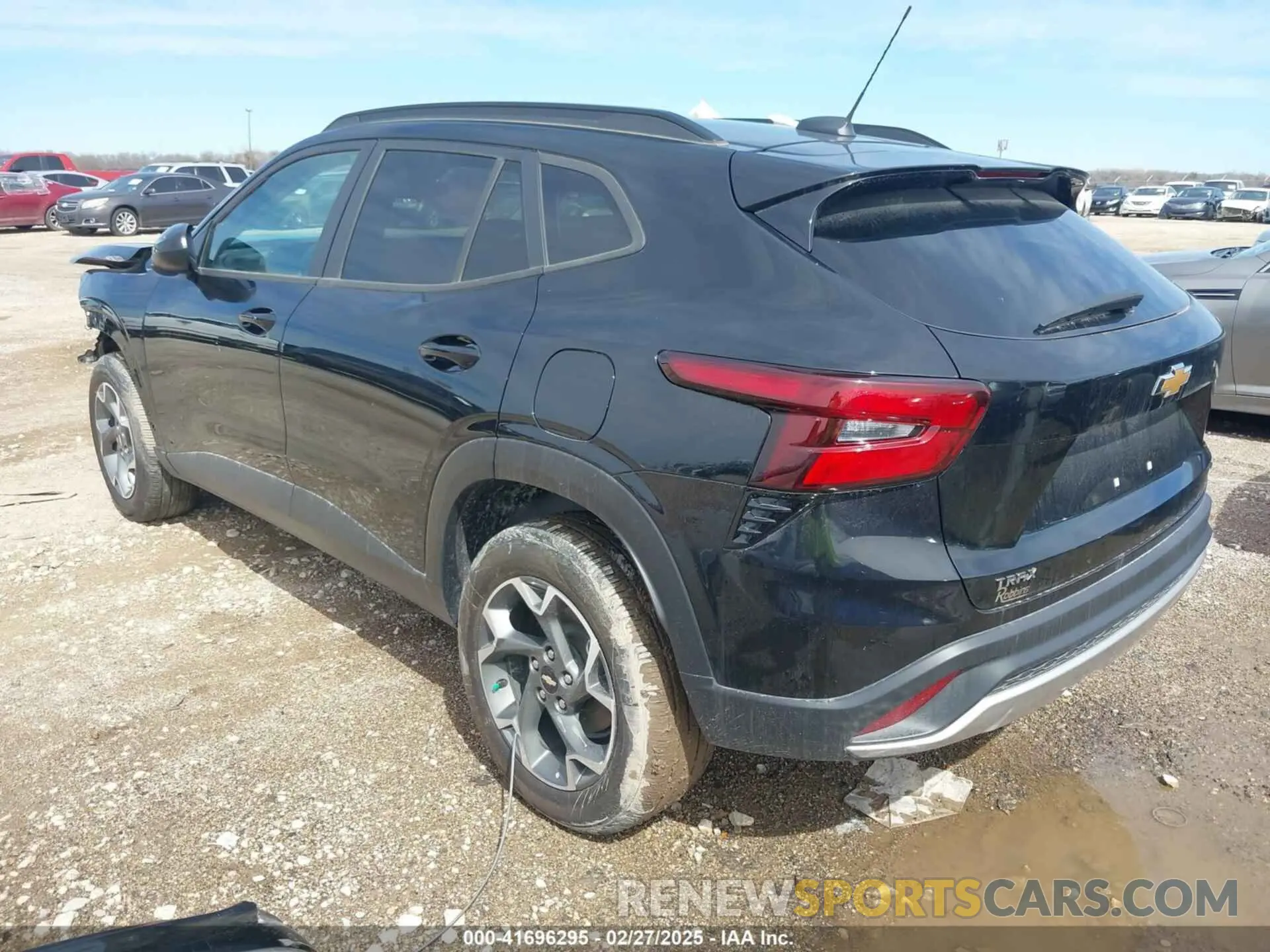 3 fotografías del automóvil dañado KL77LHE24RC087747 CHEVROLET TRAX 2024
