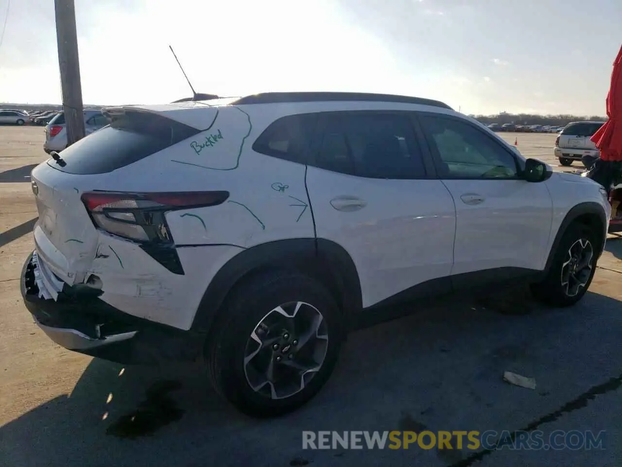 3 fotografías del automóvil dañado KL77LHE24RC136042 CHEVROLET TRAX 2024