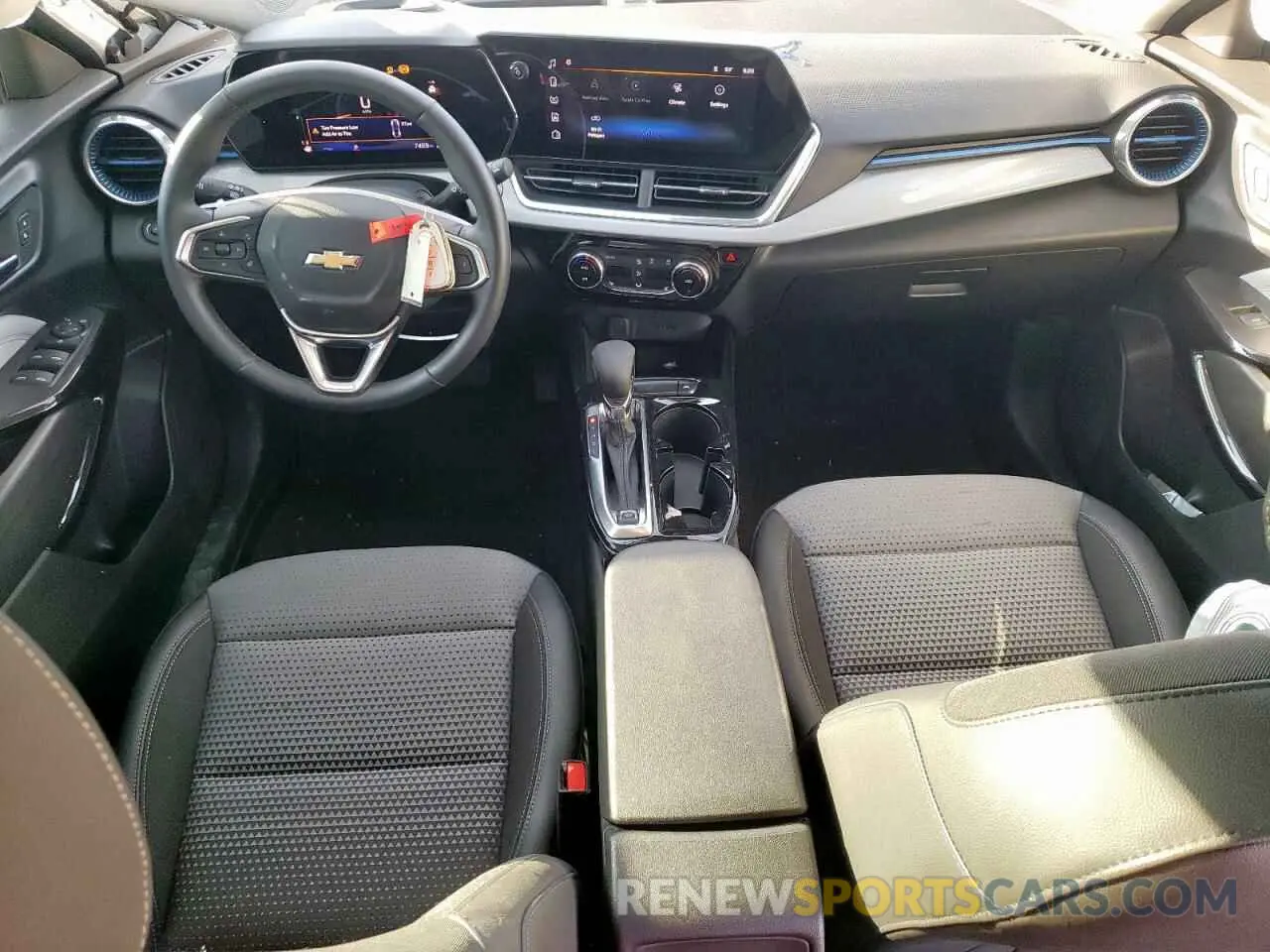 8 fotografías del automóvil dañado KL77LHE24RC136042 CHEVROLET TRAX 2024