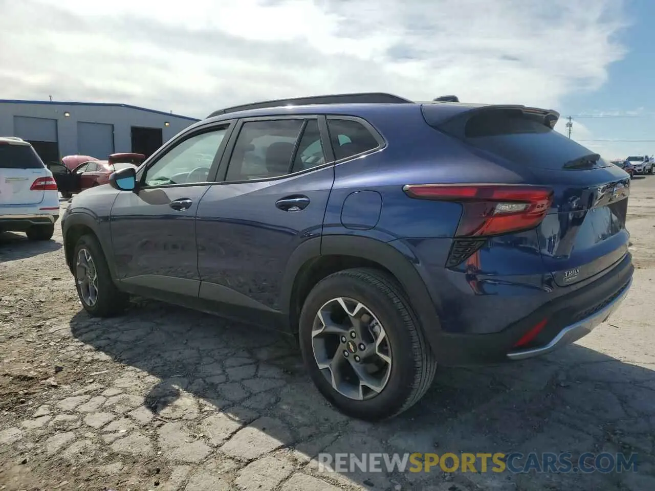 2 fotografías del automóvil dañado KL77LHE24RC158994 CHEVROLET TRAX 2024