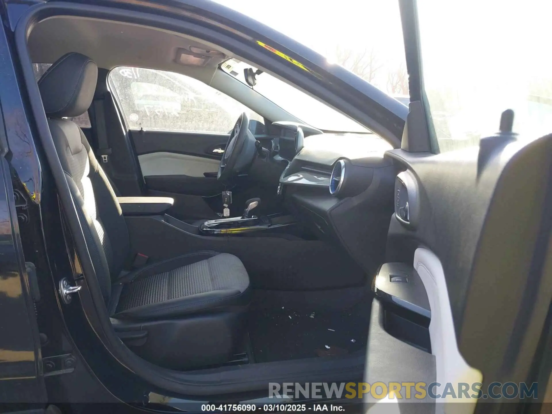 5 fotografías del automóvil dañado KL77LHE24RC221852 CHEVROLET TRAX 2024
