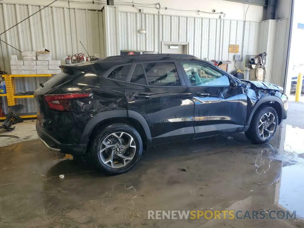 3 fotografías del automóvil dañado KL77LHE24RC237114 CHEVROLET TRAX 2024