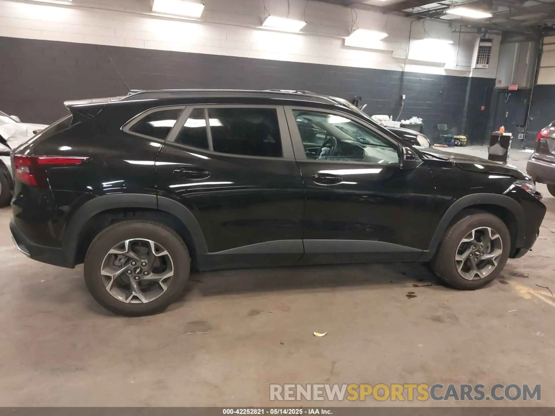 13 fotografías del automóvil dañado KL77LHE25RC050450 CHEVROLET TRAX 2024
