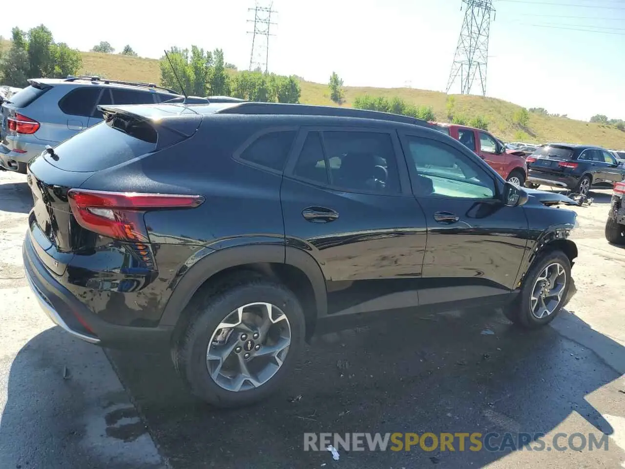 3 fotografías del automóvil dañado KL77LHE25RC089099 CHEVROLET TRAX 2024