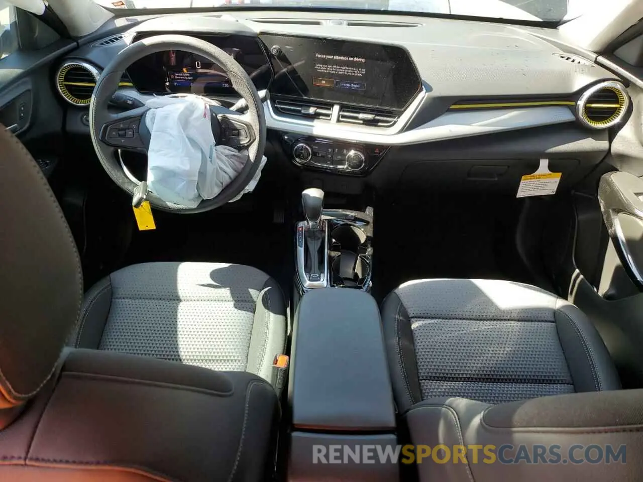 8 fotografías del automóvil dañado KL77LHE25RC089099 CHEVROLET TRAX 2024