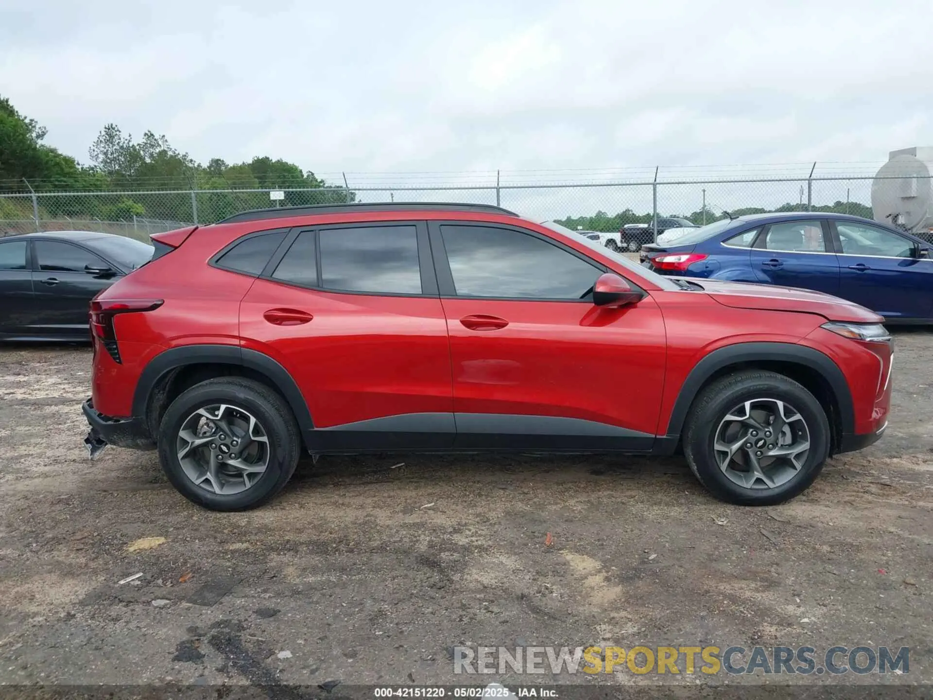 13 fotografías del automóvil dañado KL77LHE25RC218829 CHEVROLET TRAX 2024