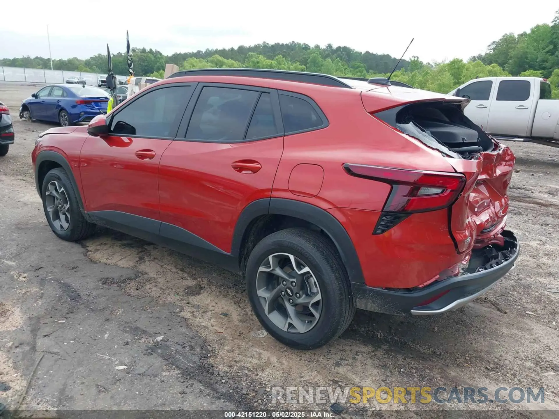 3 fotografías del automóvil dañado KL77LHE25RC218829 CHEVROLET TRAX 2024