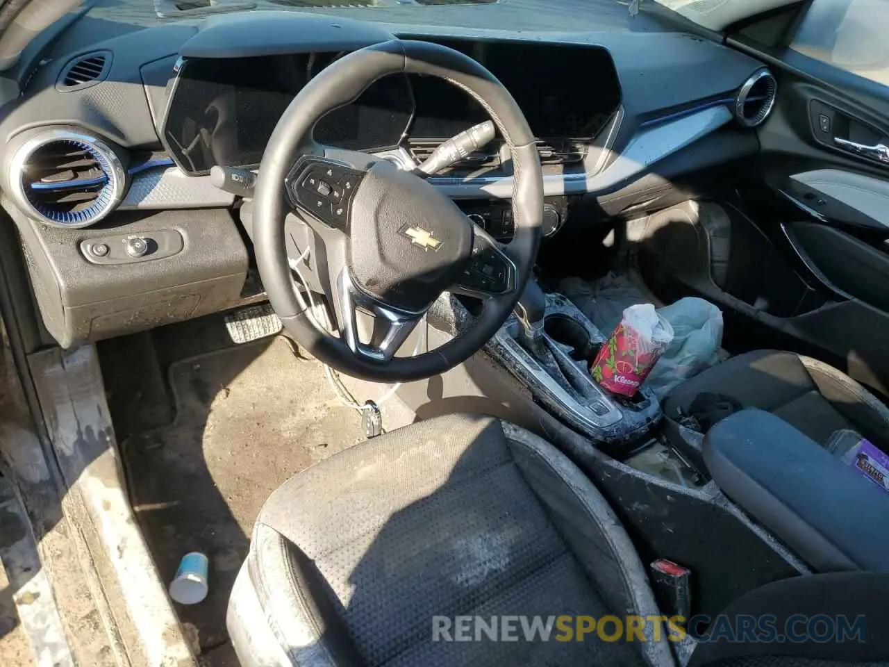 8 fotografías del automóvil dañado KL77LHE25RC241608 CHEVROLET TRAX 2024