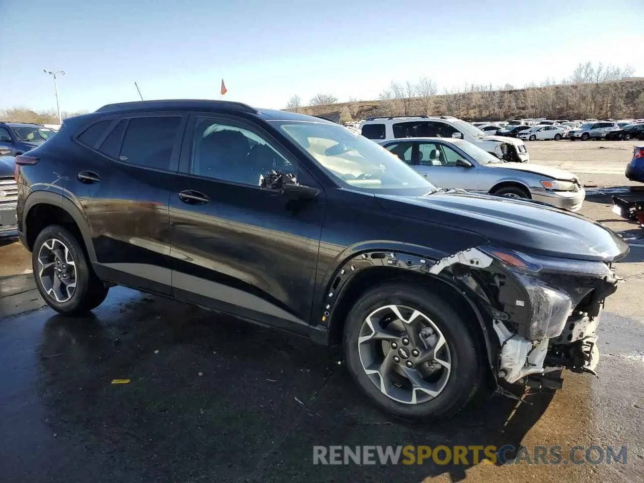 4 fotografías del automóvil dañado KL77LHE27RC066021 CHEVROLET TRAX 2024