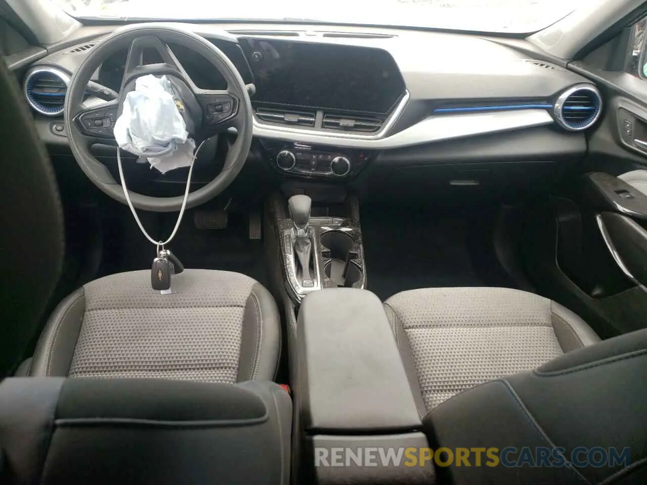 8 fotografías del automóvil dañado KL77LHE27RC242405 CHEVROLET TRAX 2024