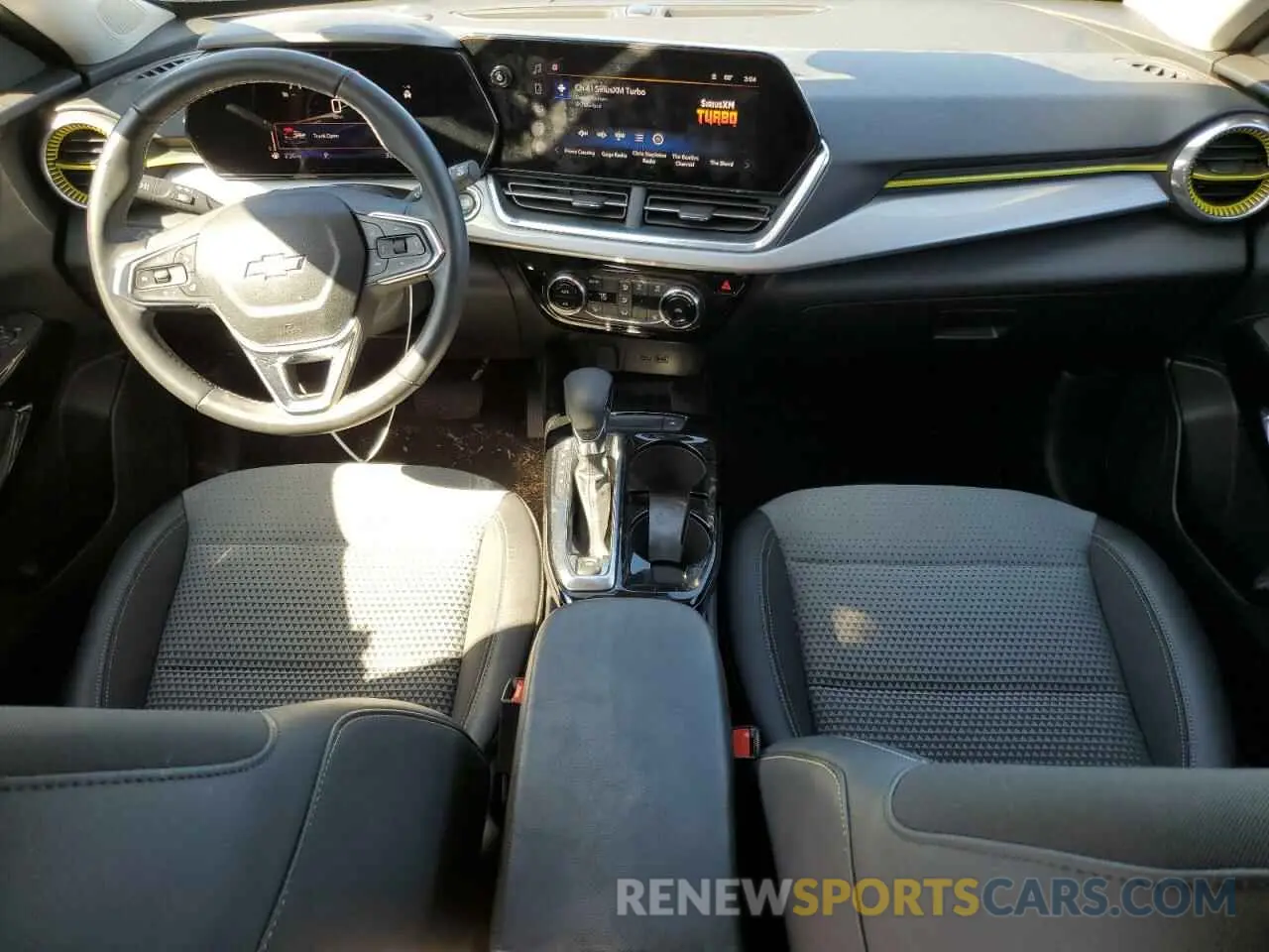 8 fotografías del automóvil dañado KL77LHE28RC000478 CHEVROLET TRAX 2024