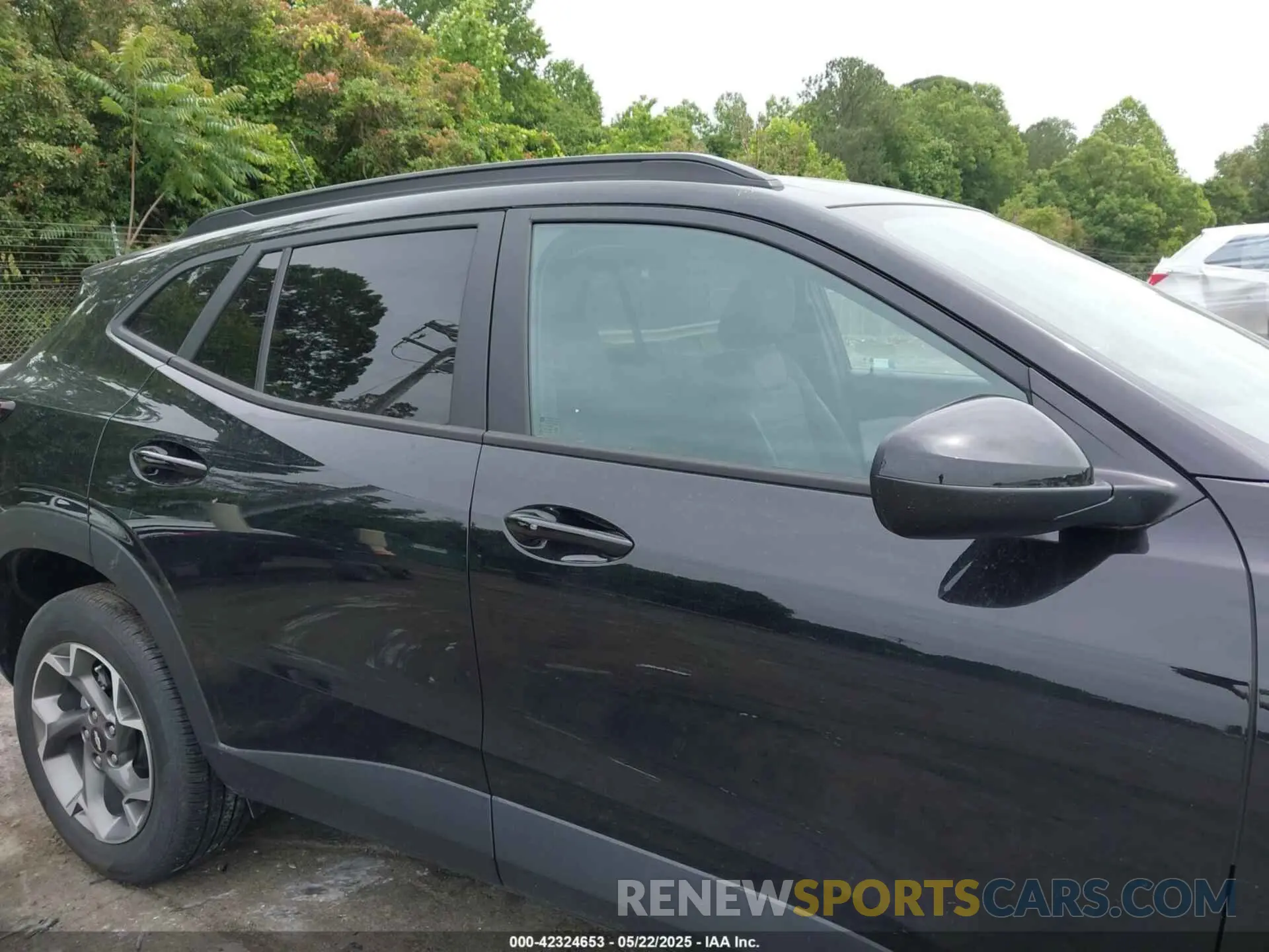 12 fotografías del automóvil dañado KL77LHE28RC005549 CHEVROLET TRAX 2024