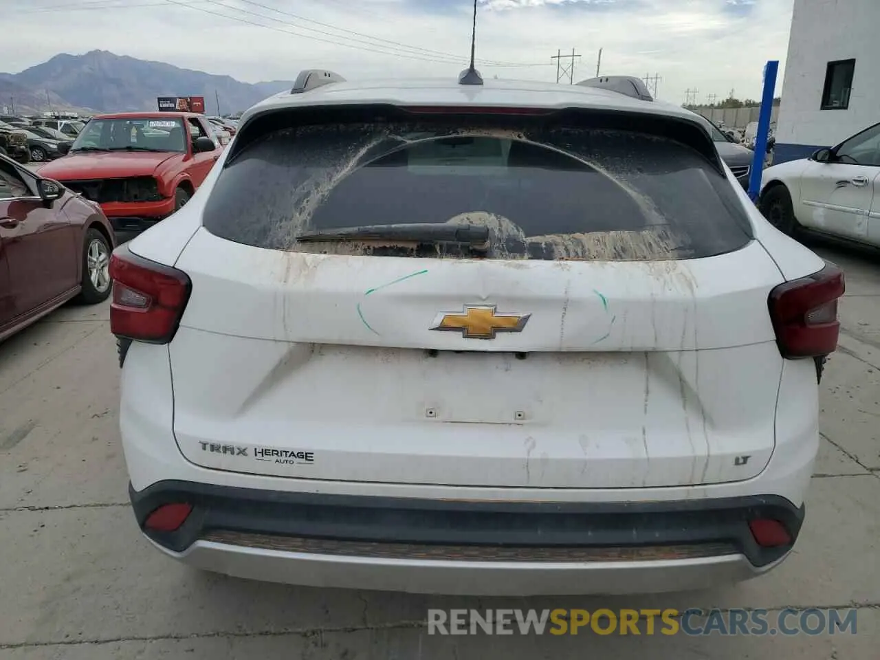 6 fotografías del automóvil dañado KL77LHE28RC009732 CHEVROLET TRAX 2024