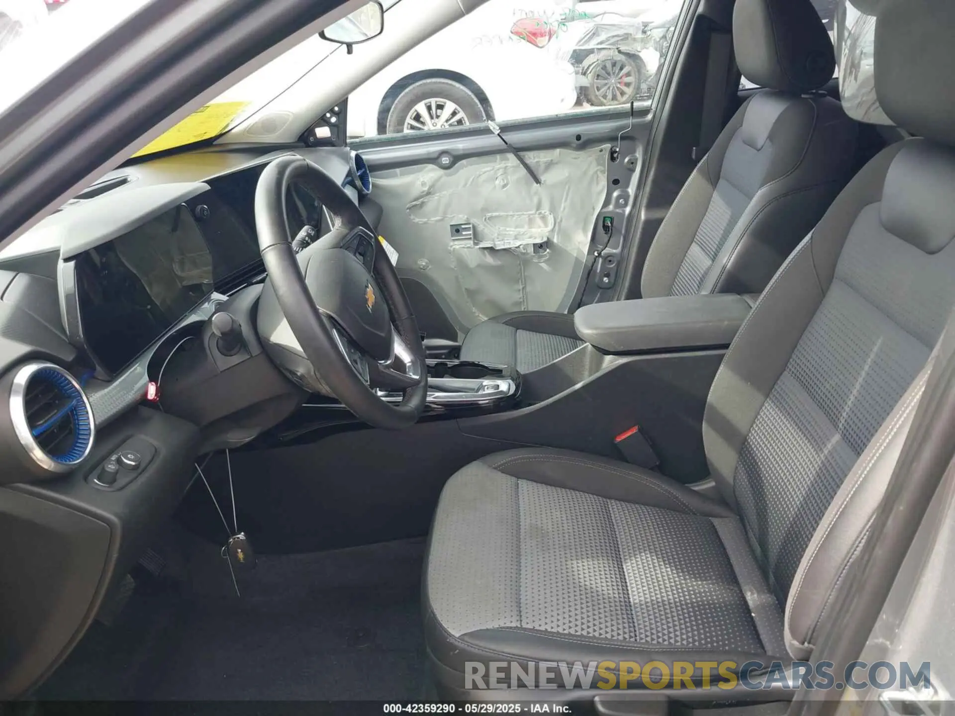 10 fotografías del automóvil dañado KL77LHE28RC043430 CHEVROLET TRAX 2024