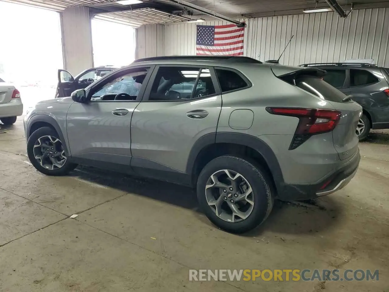 2 fotografías del automóvil dañado KL77LHE28RC080199 CHEVROLET TRAX 2024