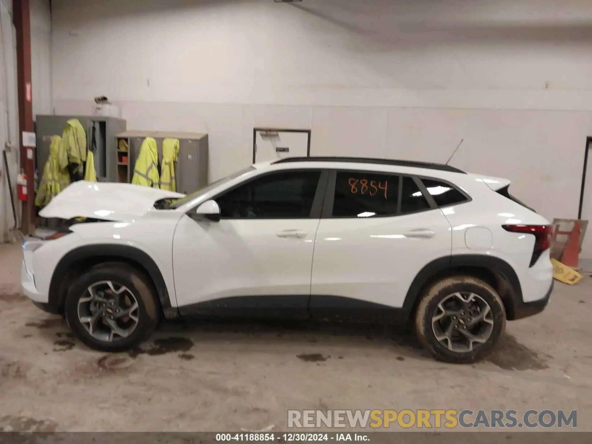 14 fotografías del automóvil dañado KL77LHE28RC200793 CHEVROLET TRAX 2024