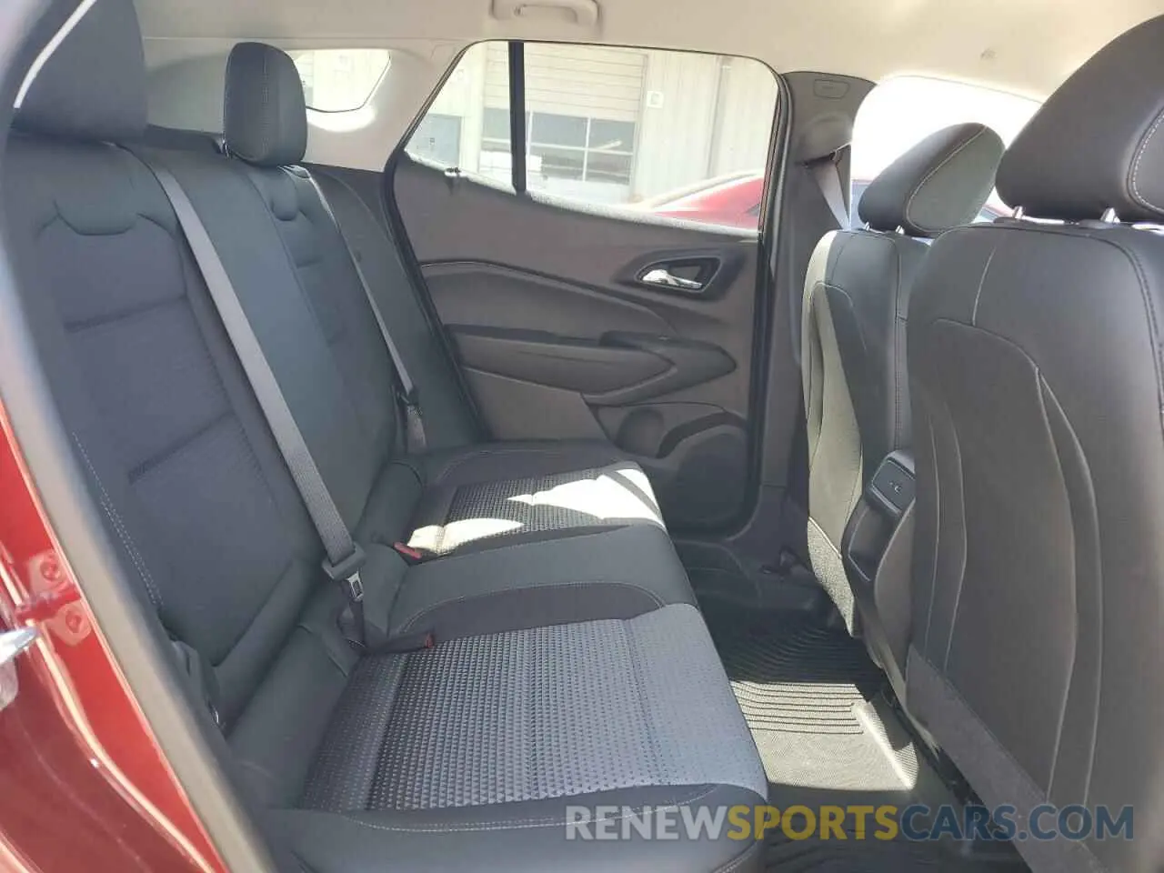 11 fotografías del automóvil dañado KL77LHE28RC233406 CHEVROLET TRAX 2024