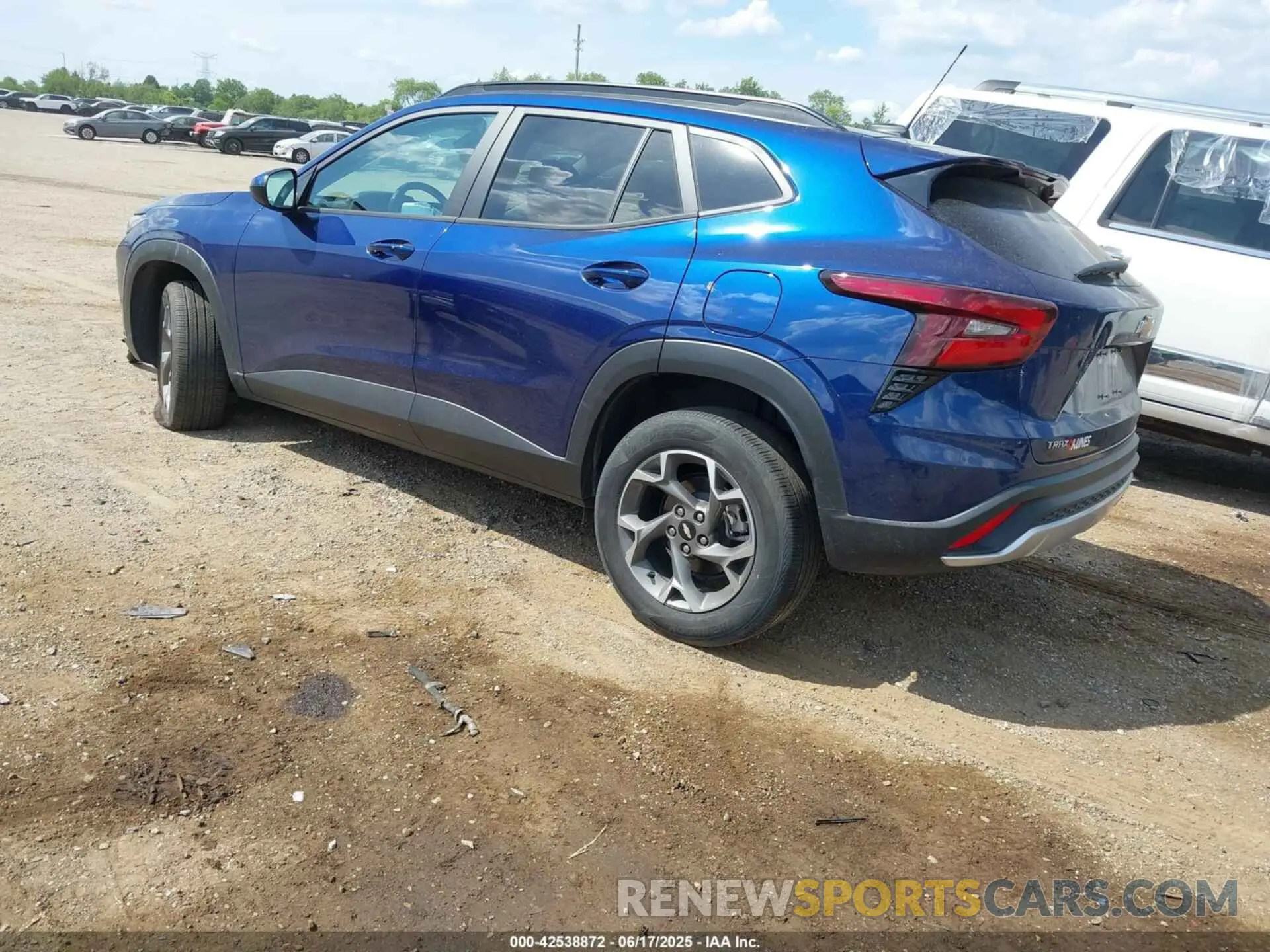 3 fotografías del automóvil dañado KL77LHE29RC108219 CHEVROLET TRAX 2024