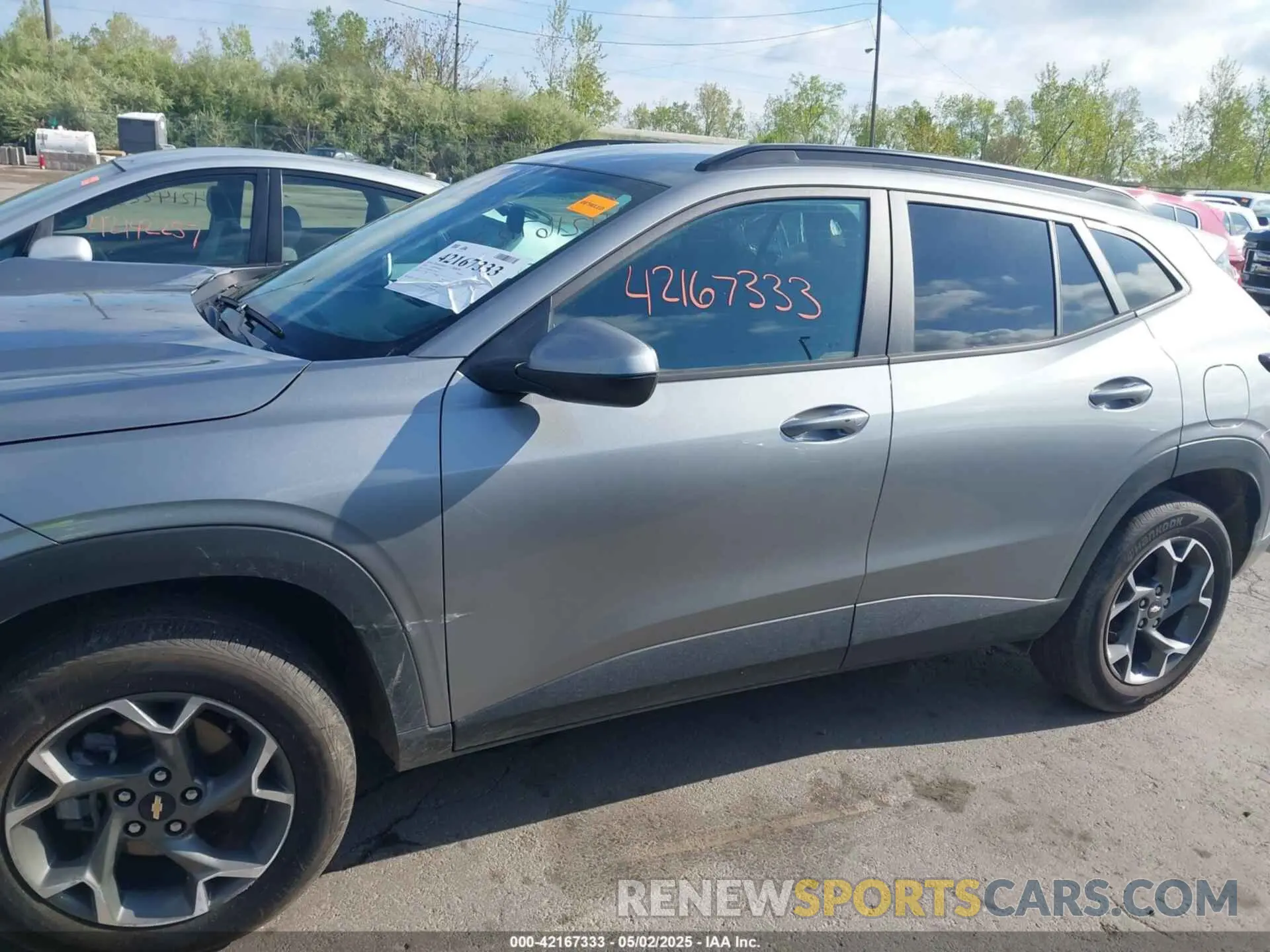 14 fotografías del automóvil dañado KL77LHE29RC178223 CHEVROLET TRAX 2024