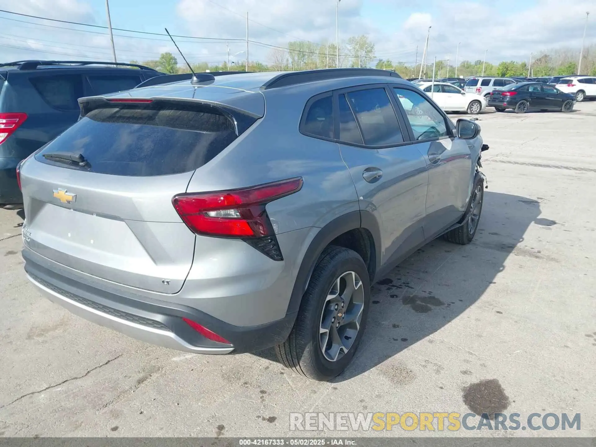 4 fotografías del automóvil dañado KL77LHE29RC178223 CHEVROLET TRAX 2024