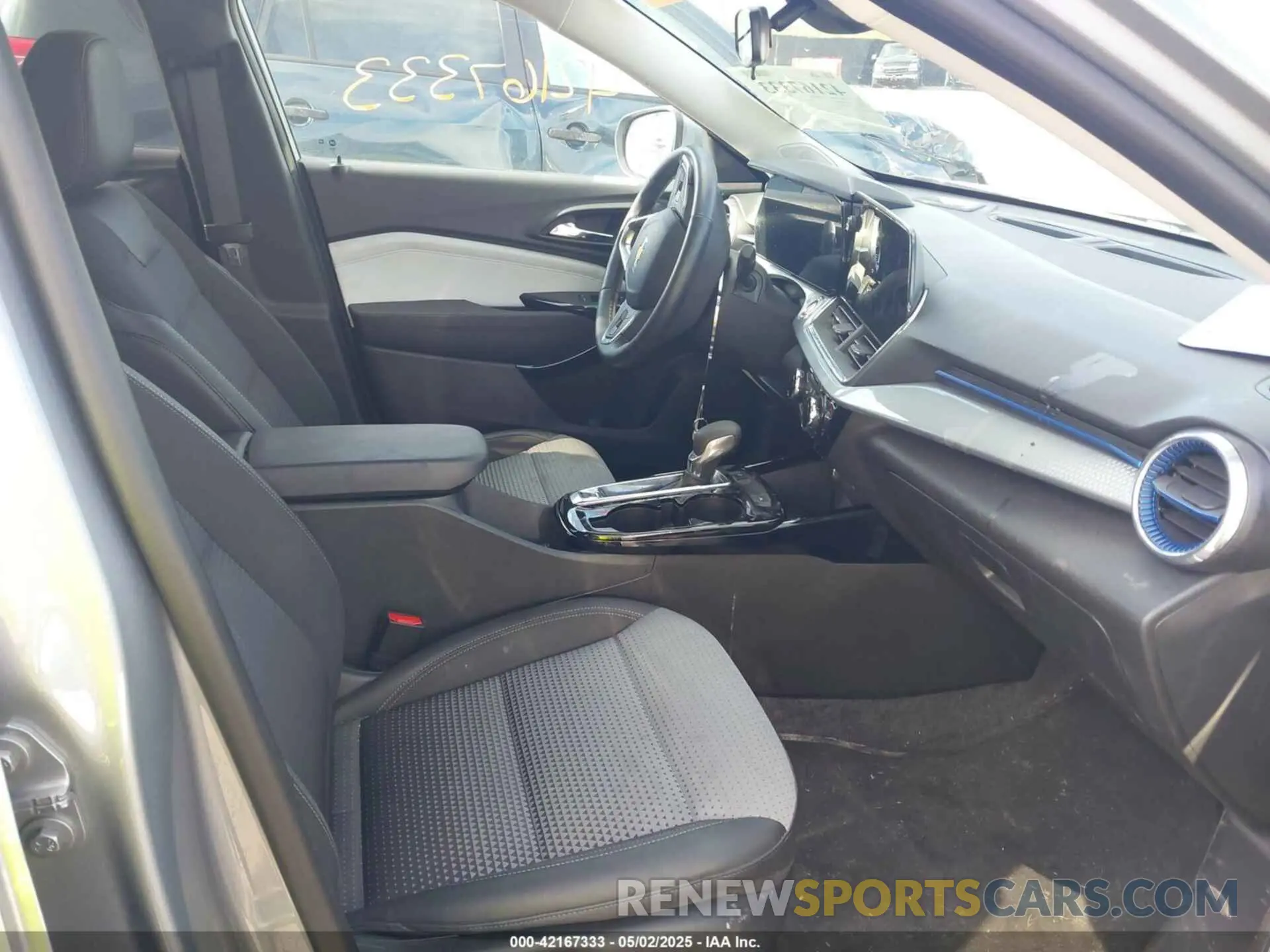 5 fotografías del automóvil dañado KL77LHE29RC178223 CHEVROLET TRAX 2024