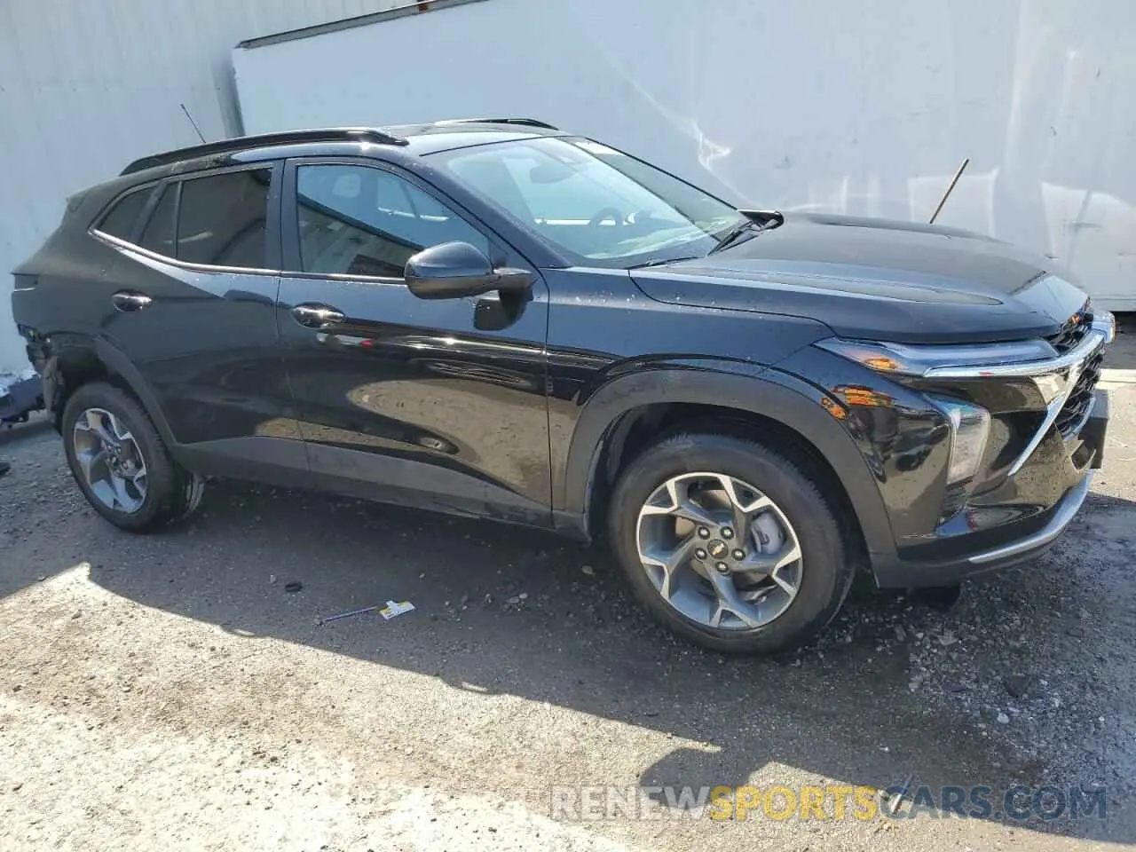 4 fotografías del automóvil dañado KL77LHE29RC245645 CHEVROLET TRAX 2024