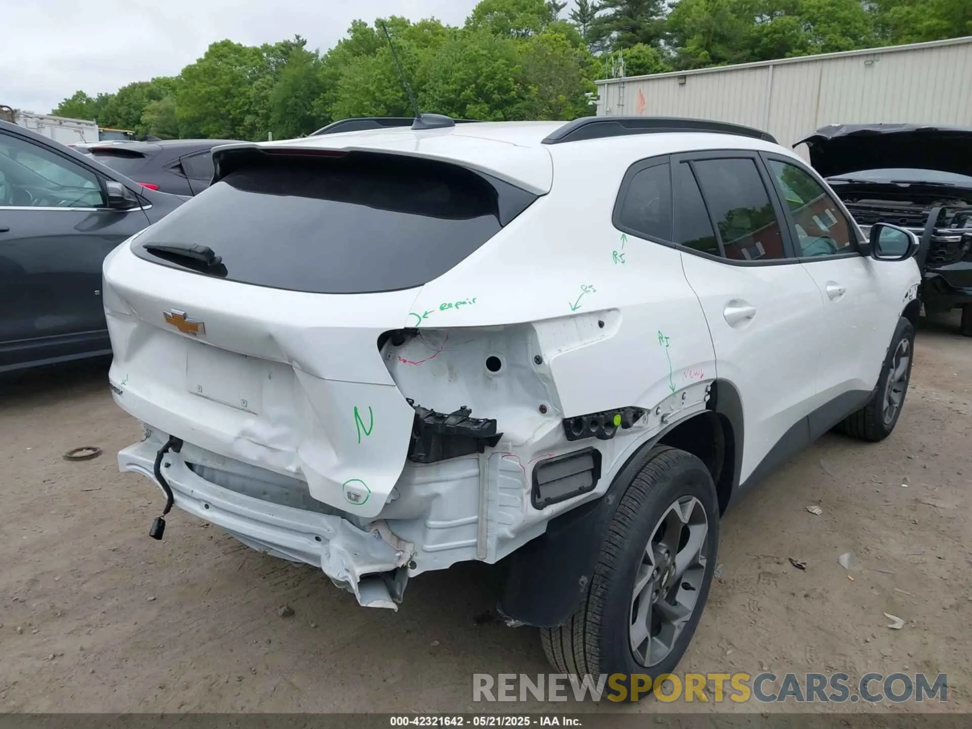 4 fotografías del automóvil dañado KL77LHE2XRC045597 CHEVROLET TRAX 2024