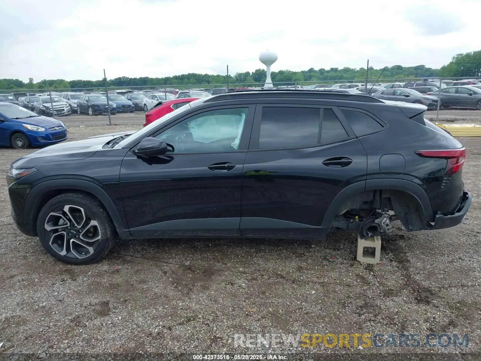15 fotografías del automóvil dañado KL77LJE22RC046847 CHEVROLET TRAX 2024