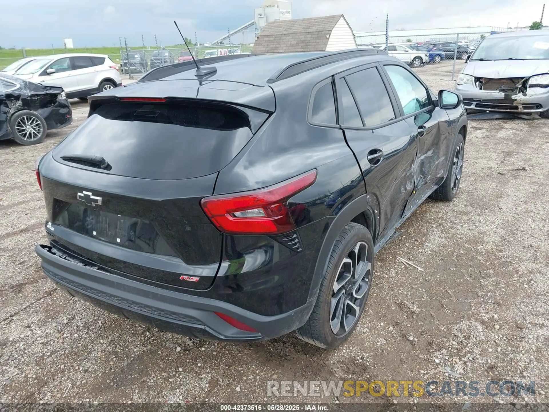 4 fotografías del automóvil dañado KL77LJE22RC046847 CHEVROLET TRAX 2024