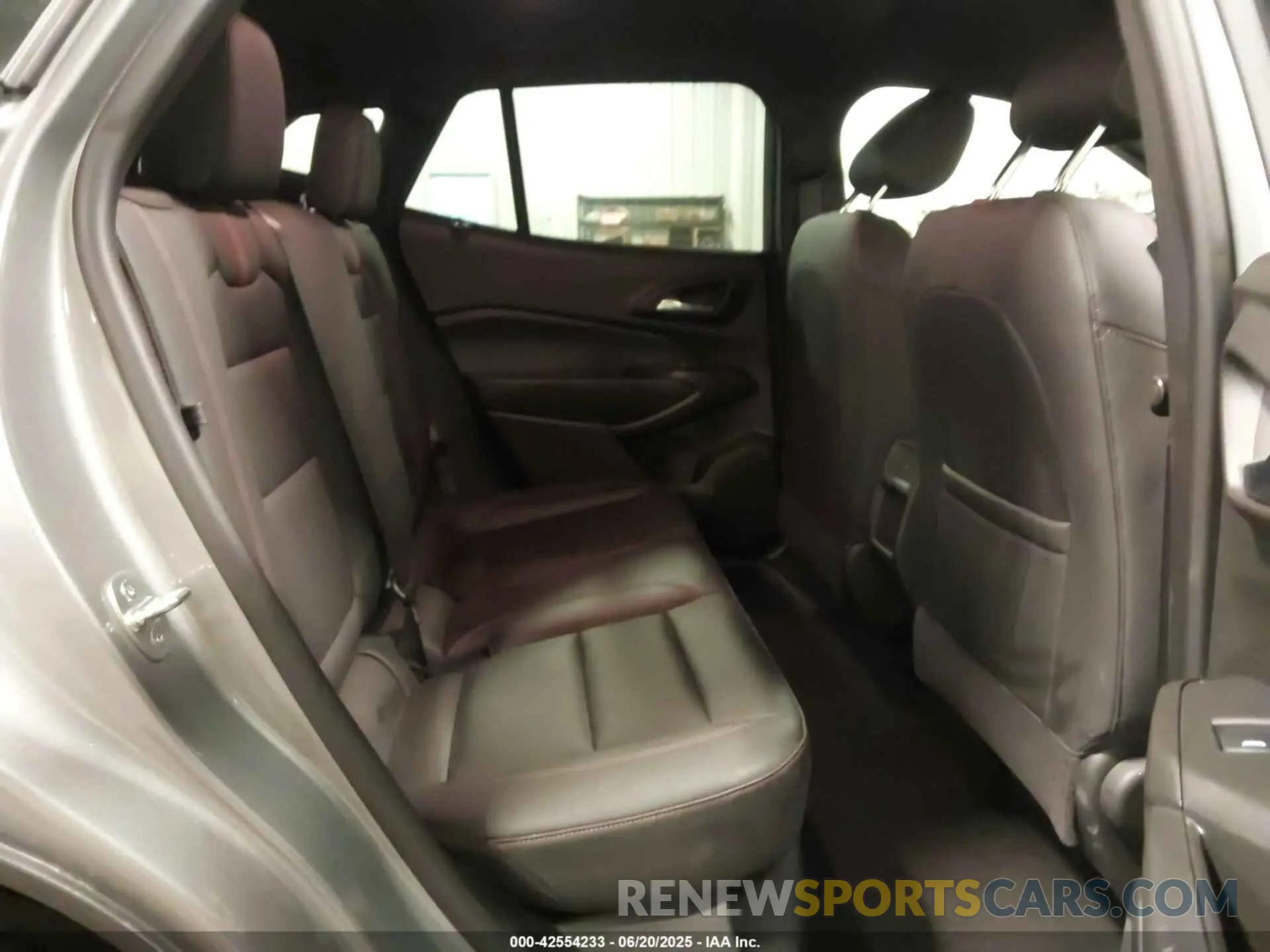 8 fotografías del automóvil dañado KL77LJE24RC054836 CHEVROLET TRAX 2024
