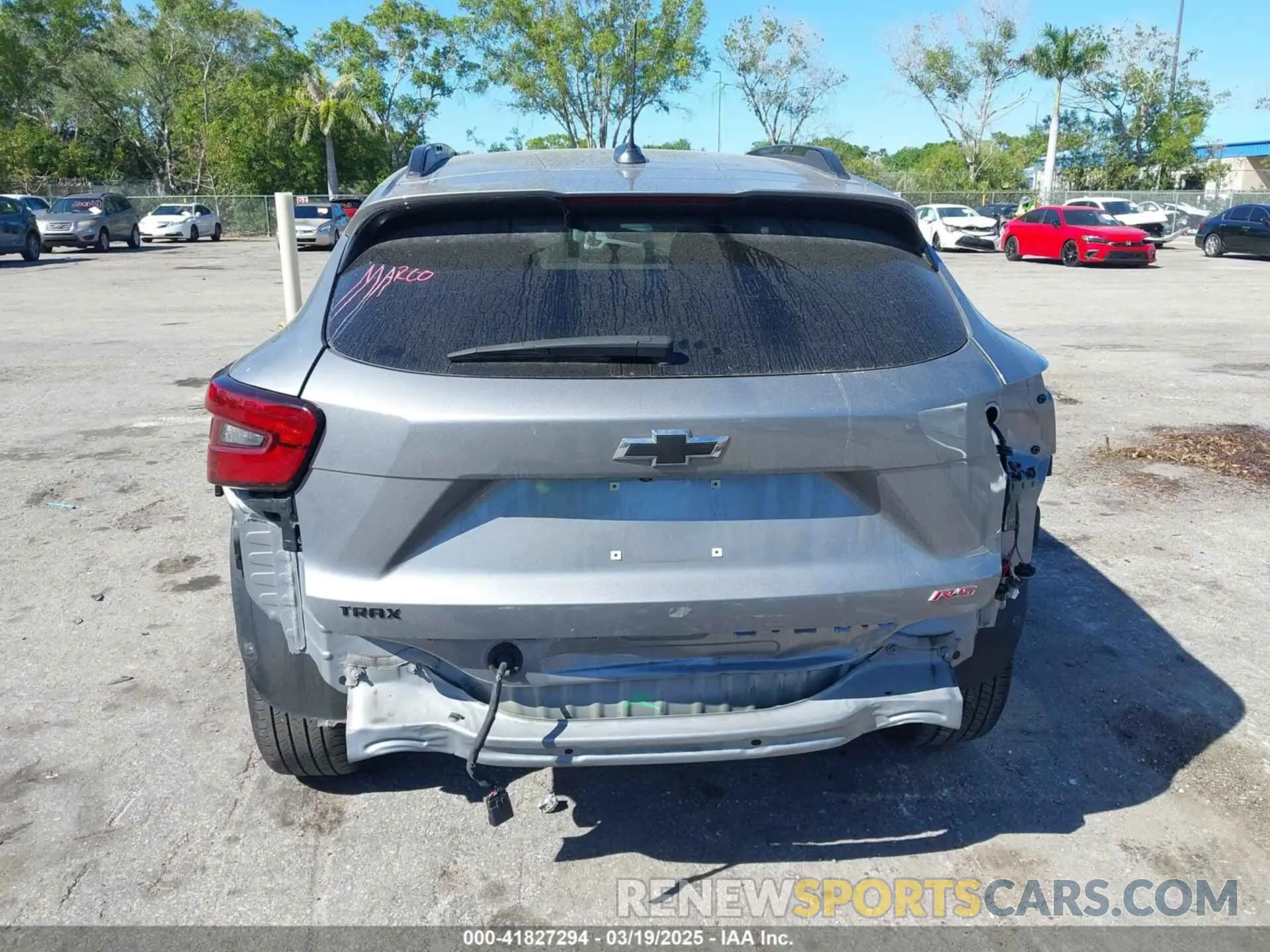 16 fotografías del automóvil dañado KL77LJE26RC049329 CHEVROLET TRAX 2024