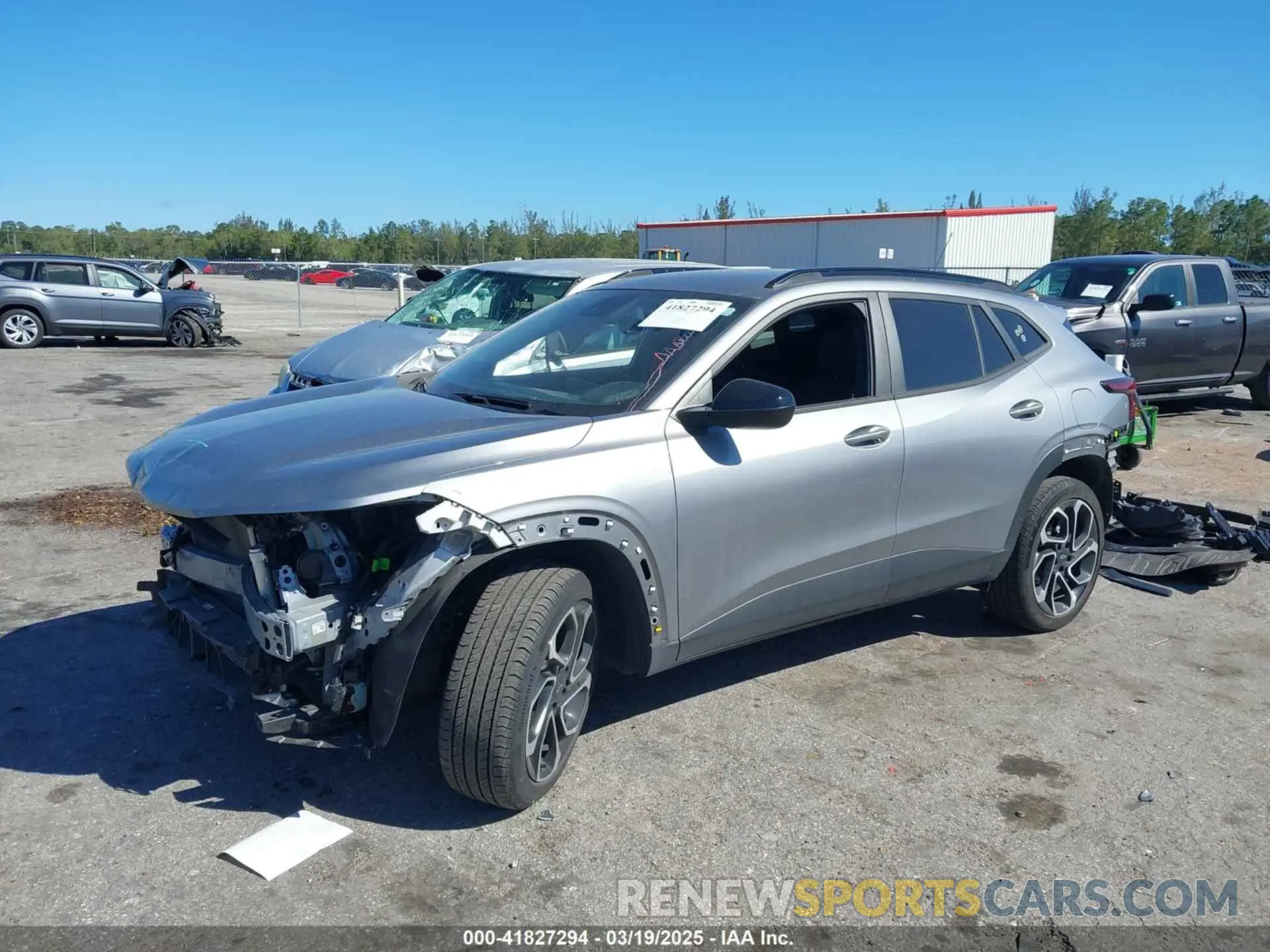 2 fotografías del automóvil dañado KL77LJE26RC049329 CHEVROLET TRAX 2024