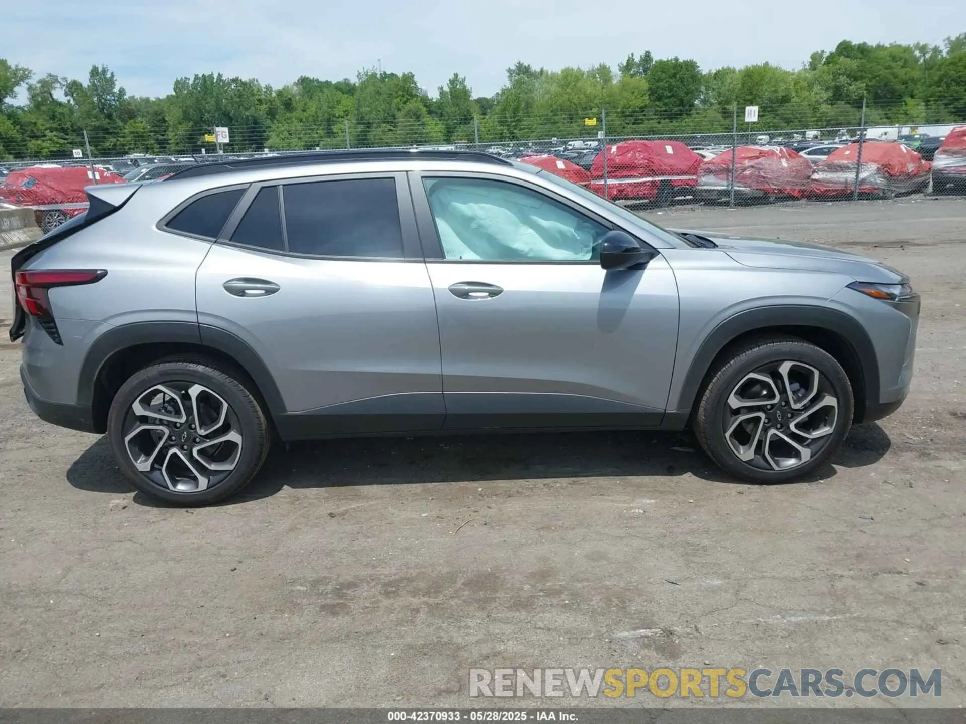 13 fotografías del automóvil dañado KL77LJE26RC221603 CHEVROLET TRAX 2024