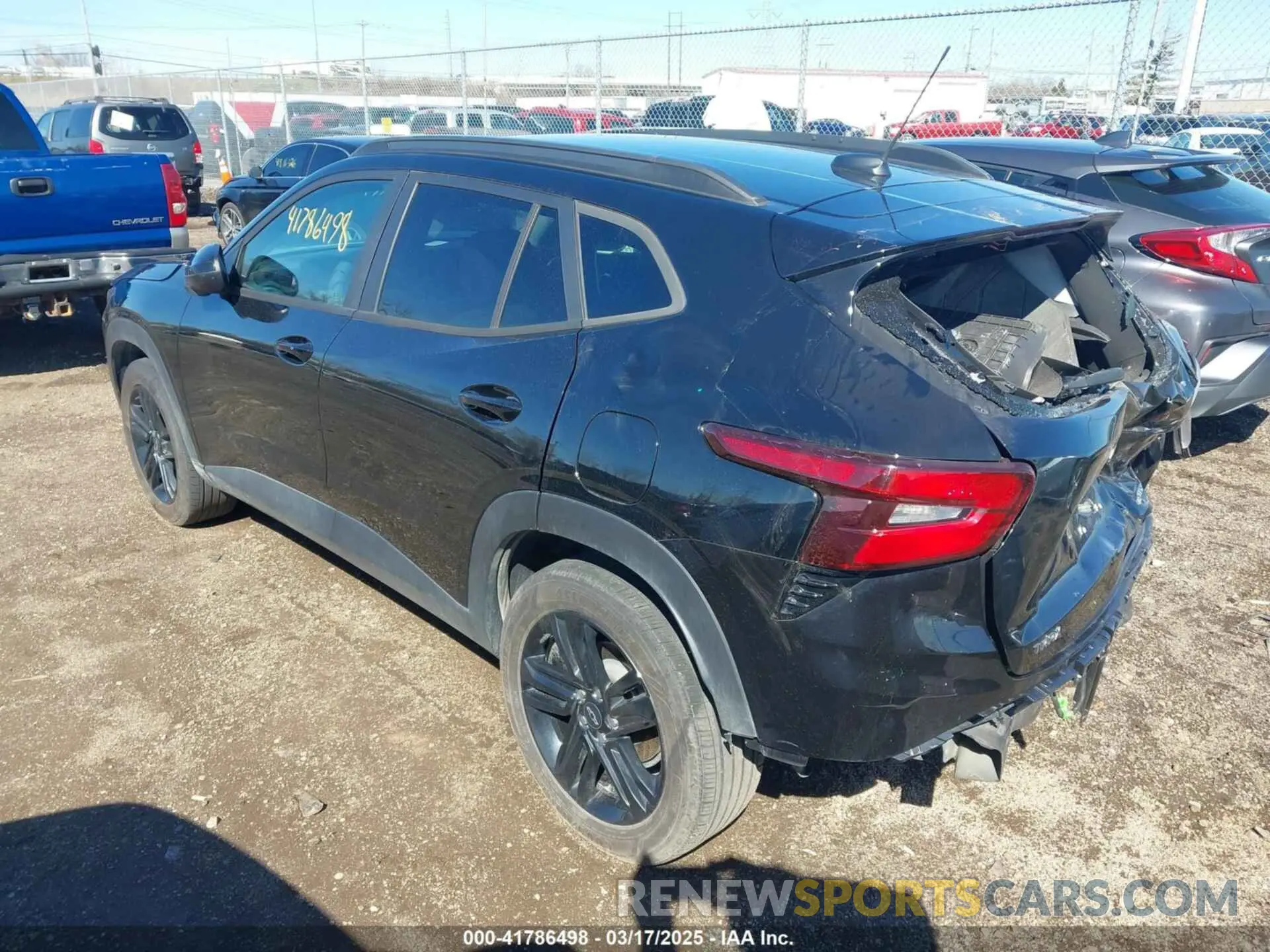3 fotografías del automóvil dañado KL77LKE20RC058954 CHEVROLET TRAX 2024