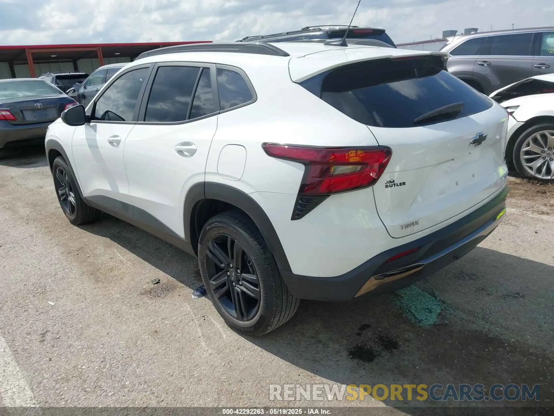 3 fotografías del automóvil dañado KL77LKE20RC087127 CHEVROLET TRAX 2024
