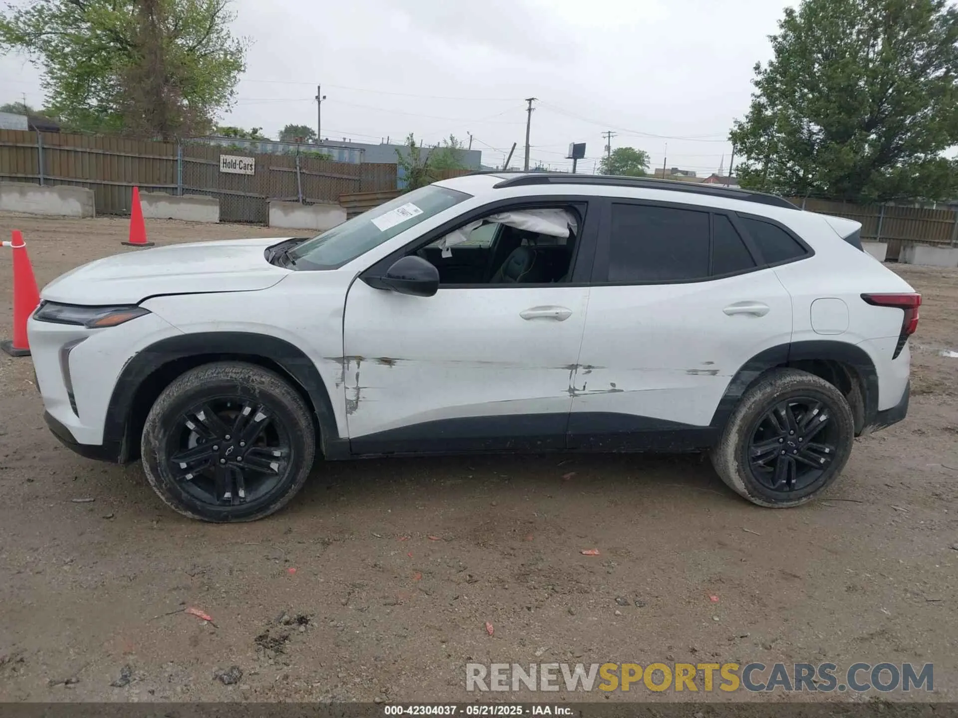 14 fotografías del automóvil dañado KL77LKE20RC109711 CHEVROLET TRAX 2024
