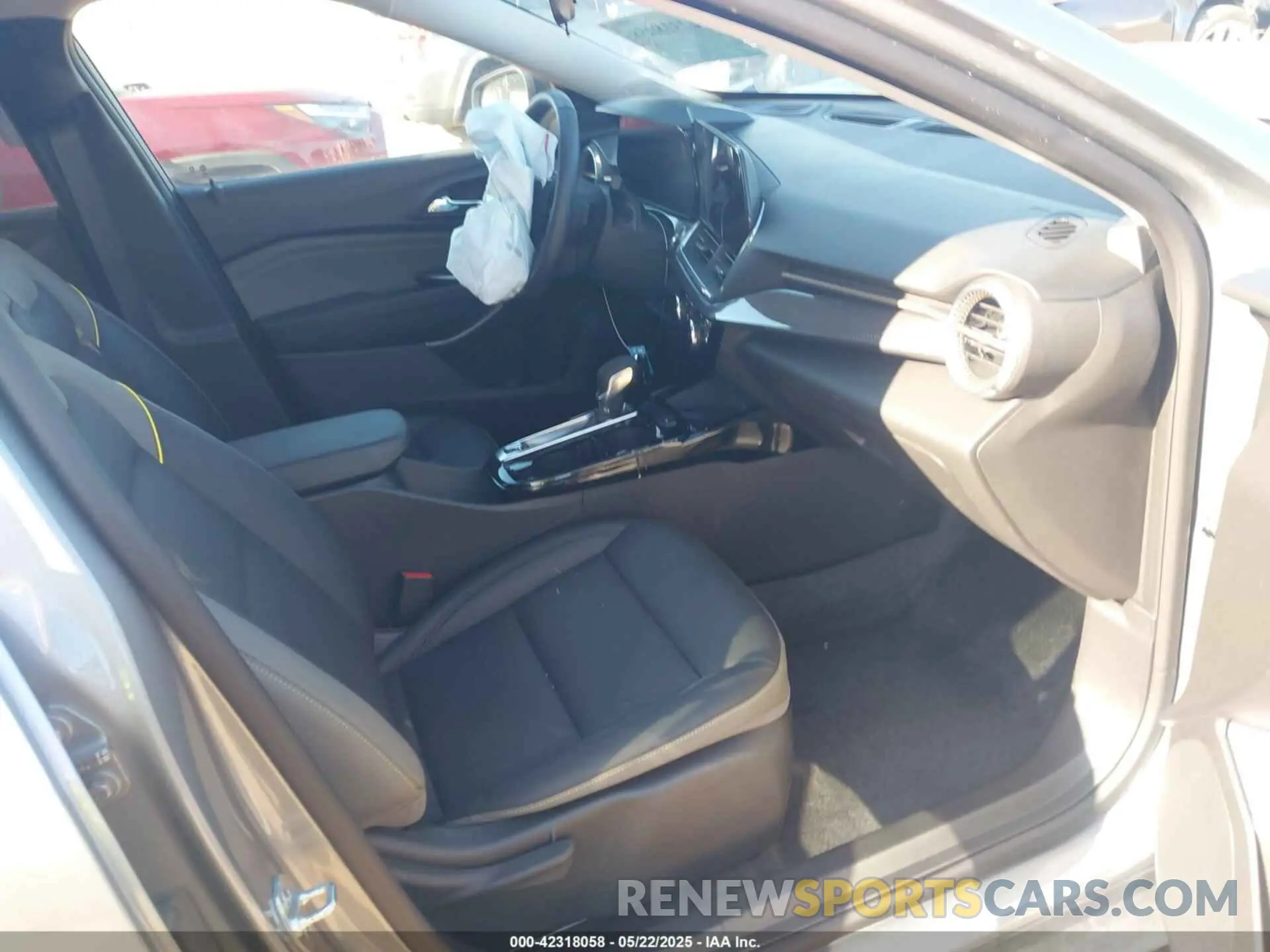 5 fotografías del automóvil dañado KL77LKE20RC161386 CHEVROLET TRAX 2024